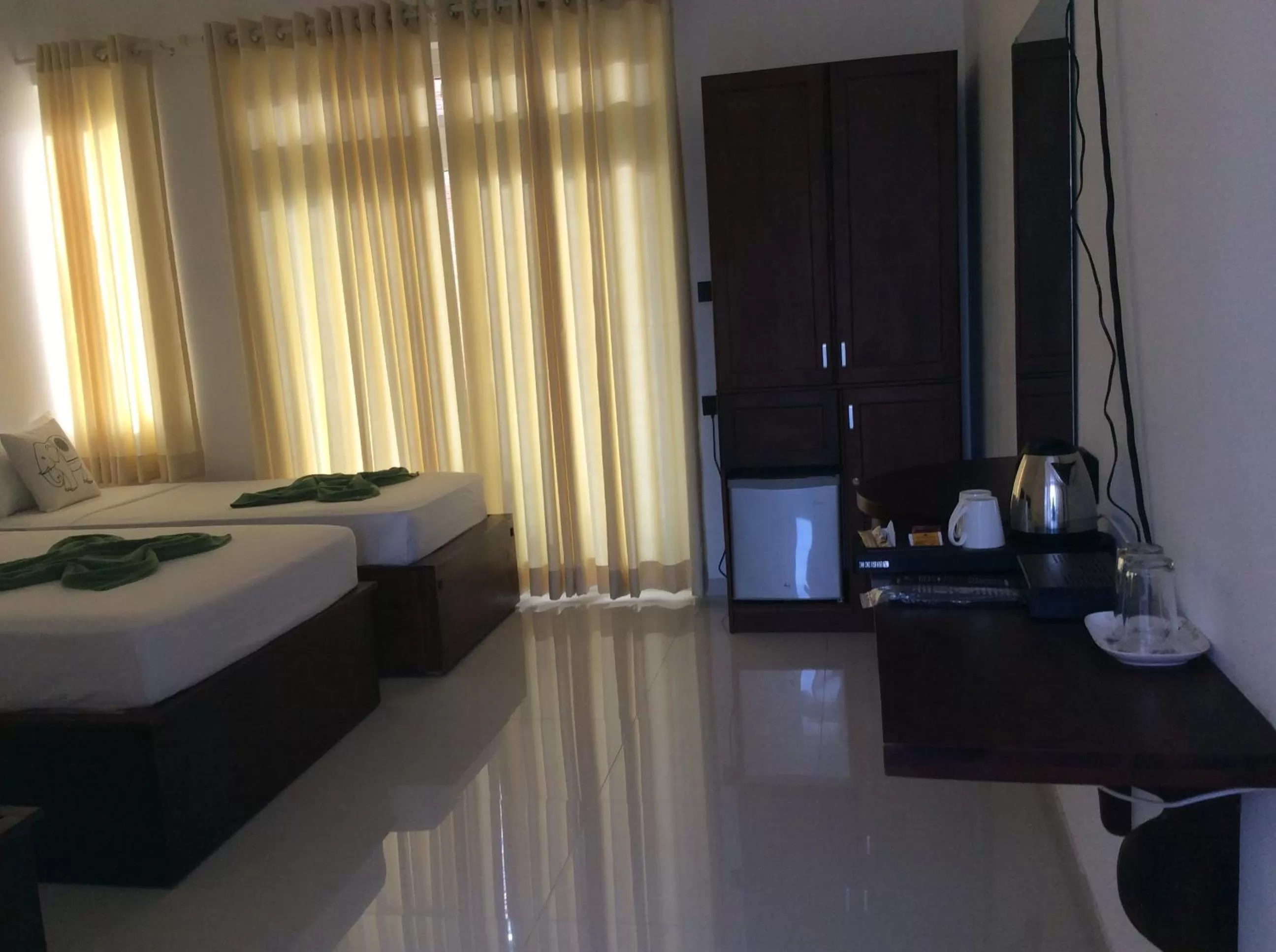 Decorative detail, Bed in Lemazone Inn