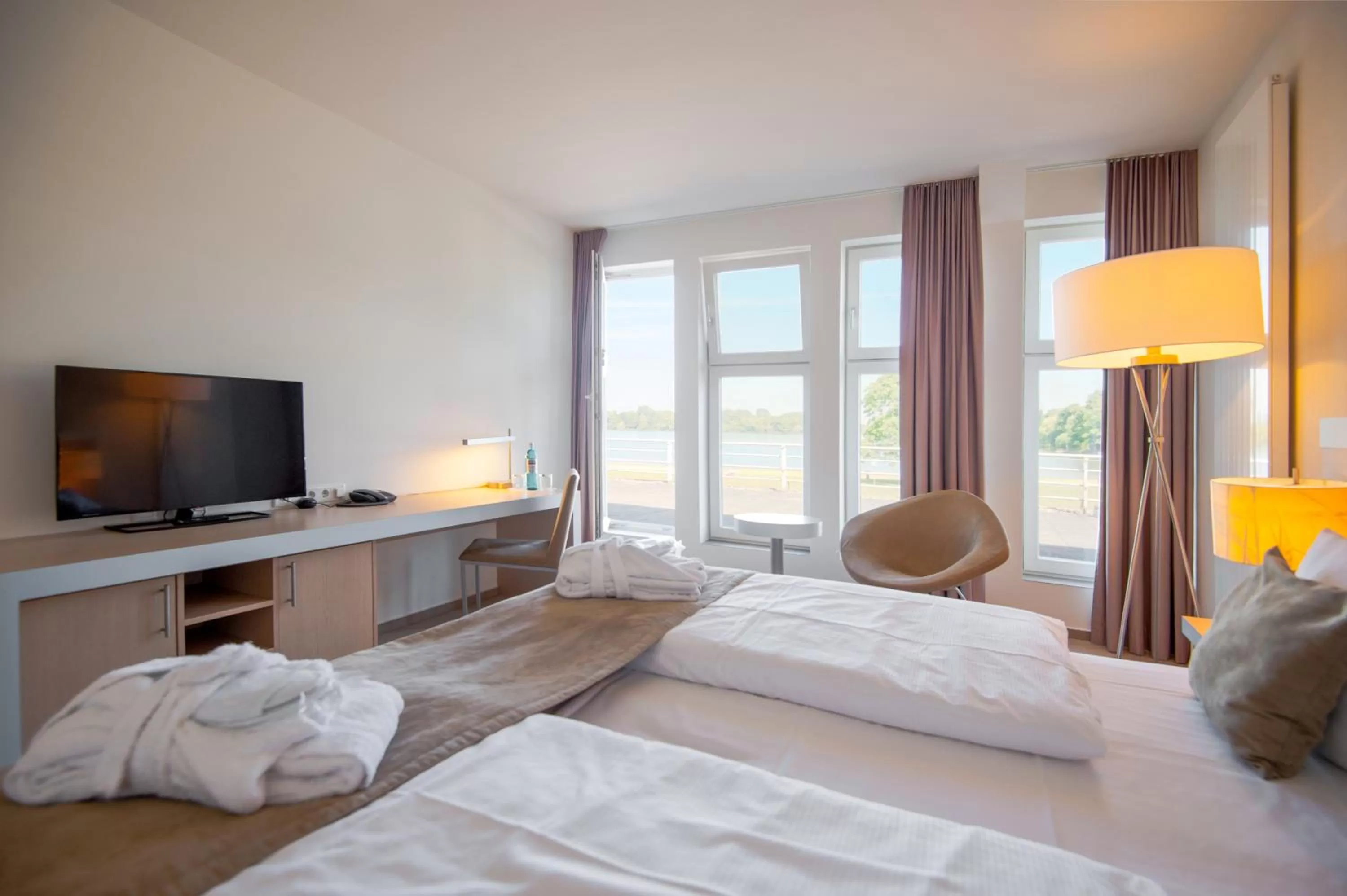 Photo of the whole room, Bed in Aspria Hannover Maschsee Sport & Spa