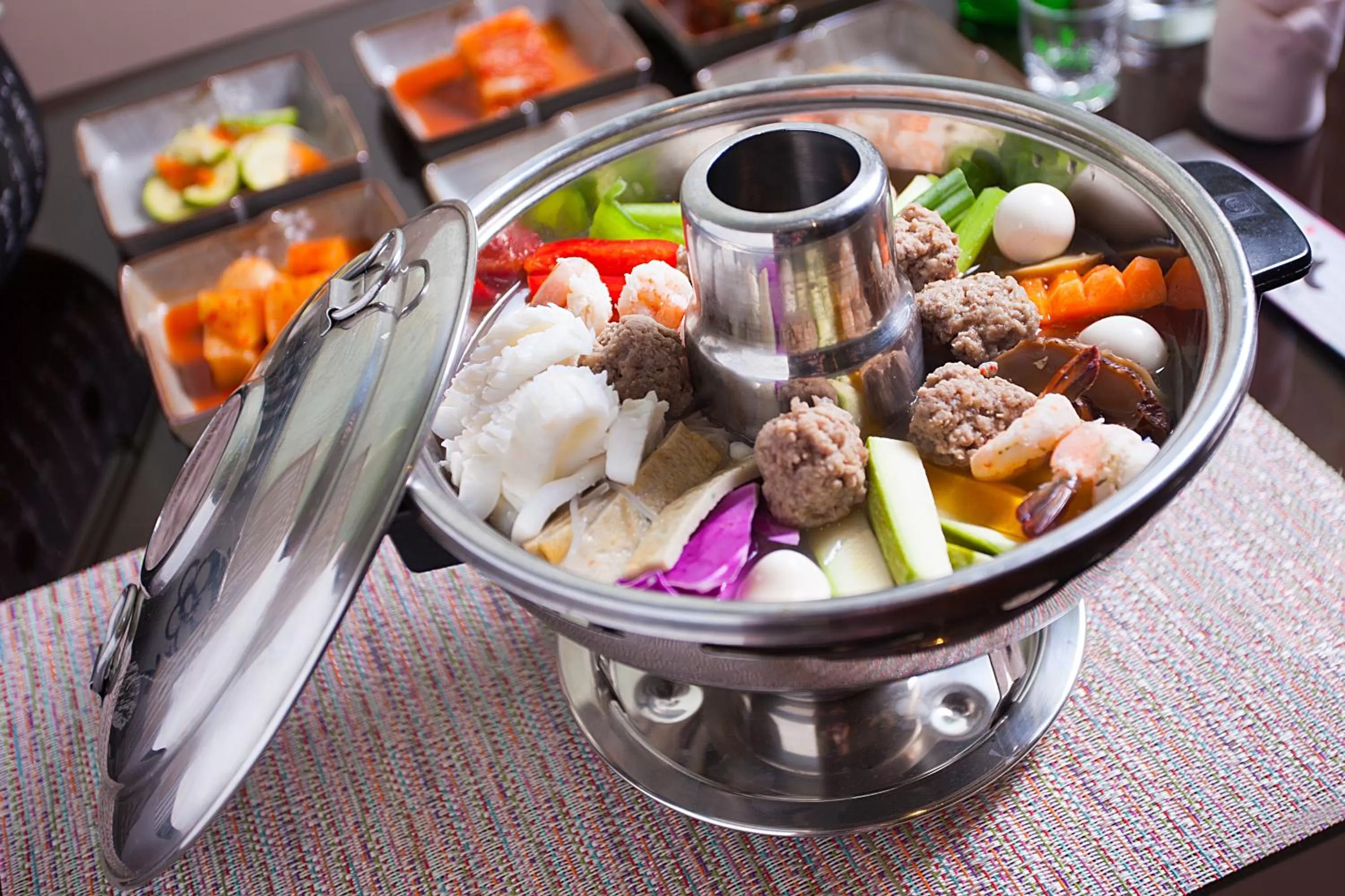 Food and drinks in Asdal Gulf Inn Boutique Hotel- SEEF