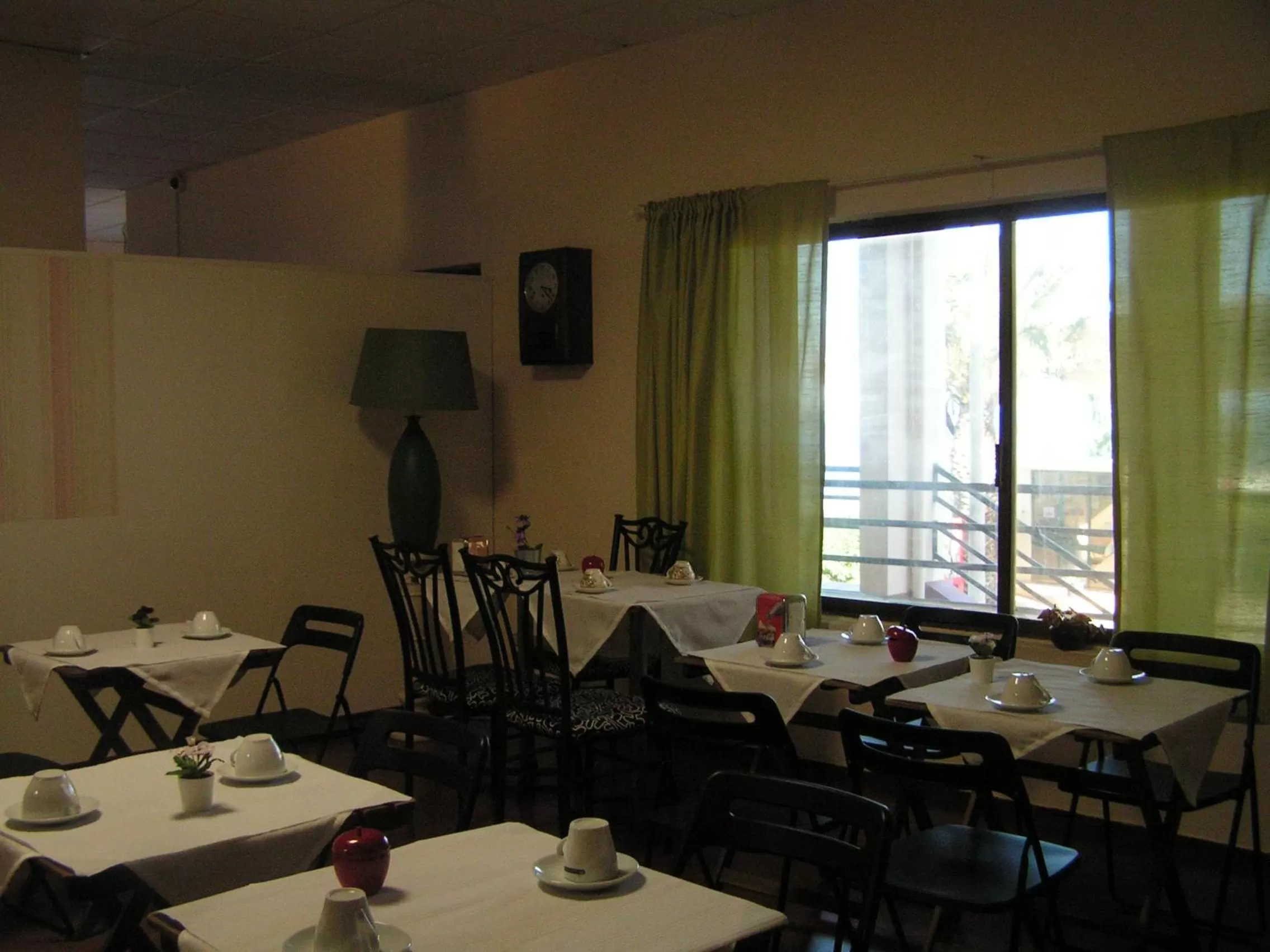 Restaurant/places to eat in Iberlagos