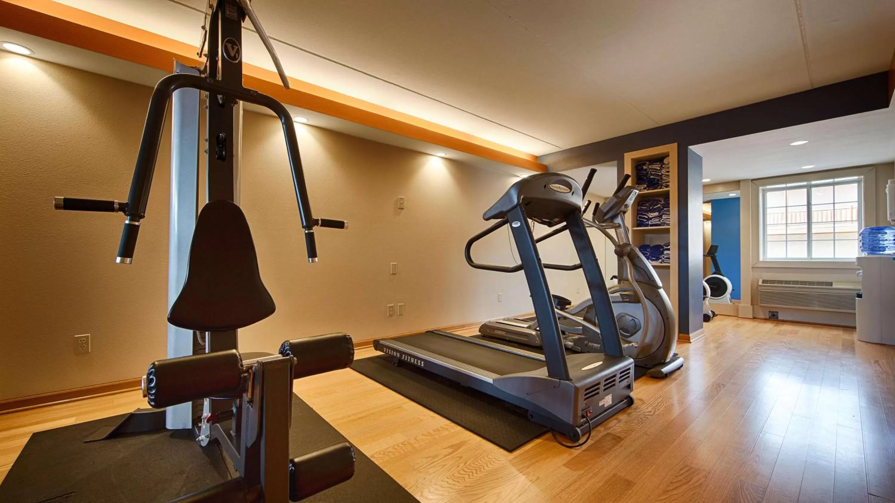 Fitness centre/facilities in Best Western Starlite Village