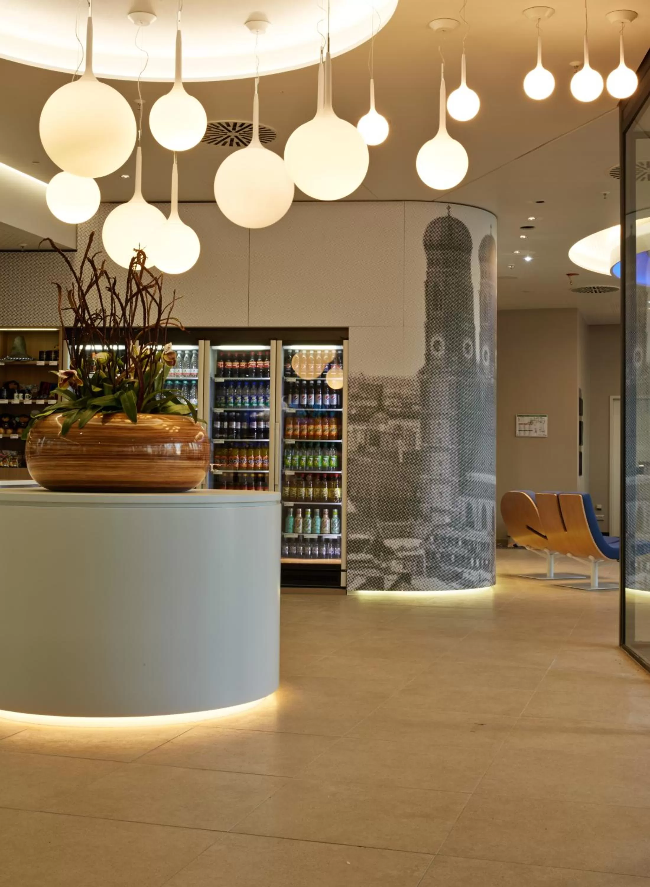 Lobby or reception in H2 Hotel München Messe