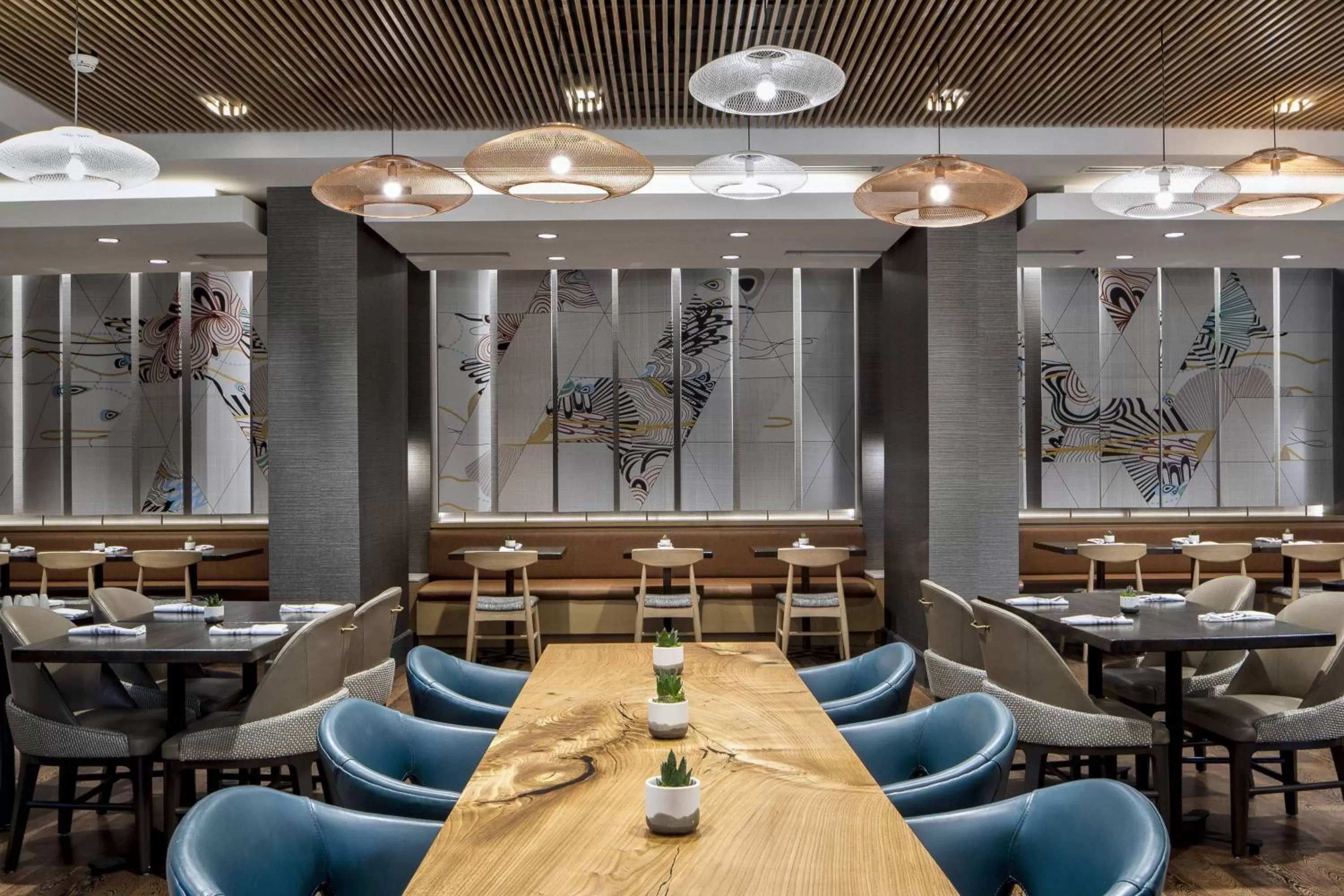 Restaurant/places to eat in JW Marriott Houston by the Galleria