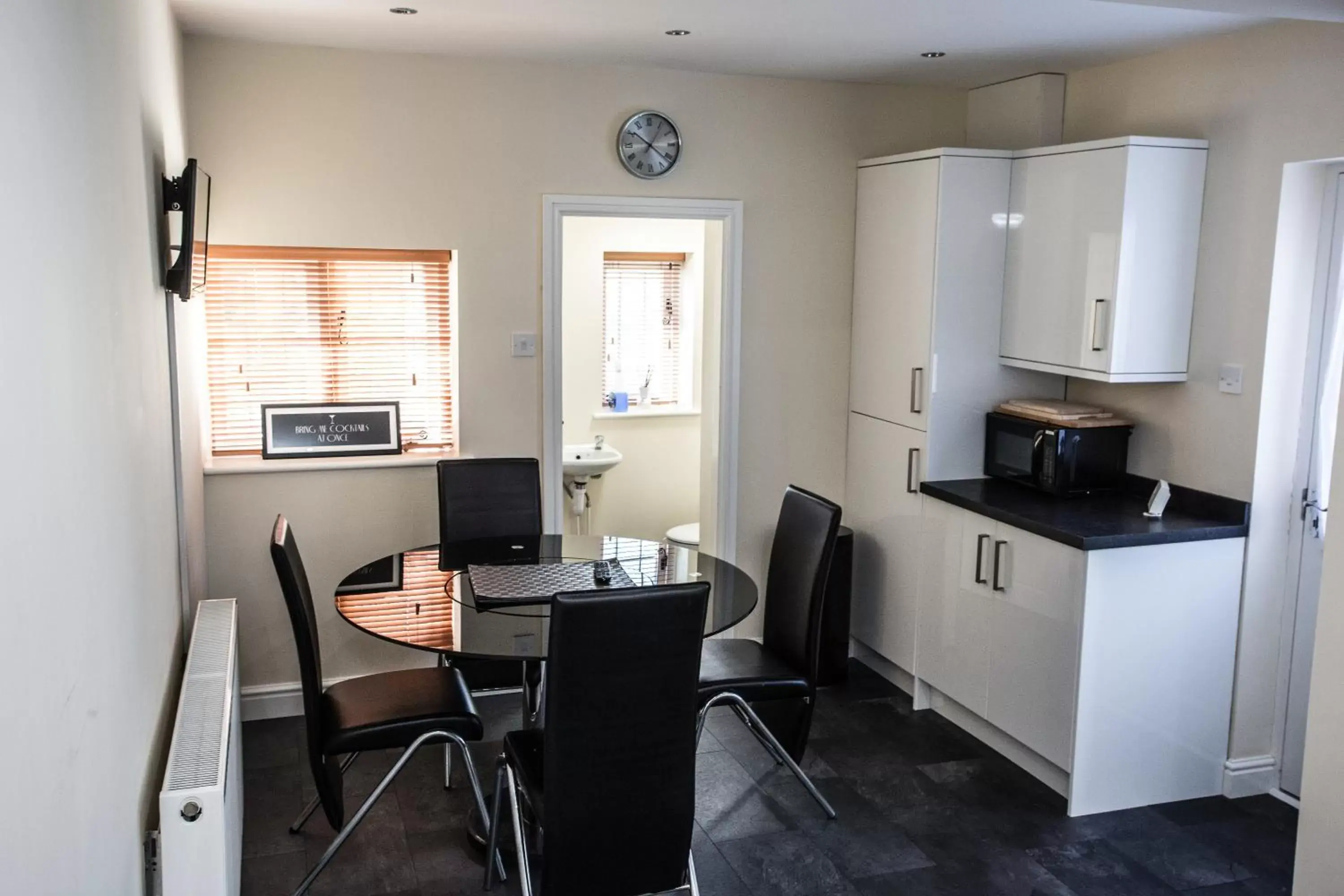 Two-Bedroom House in Mere Court Hotel Two-Bedroom House in Mere Court Hotel