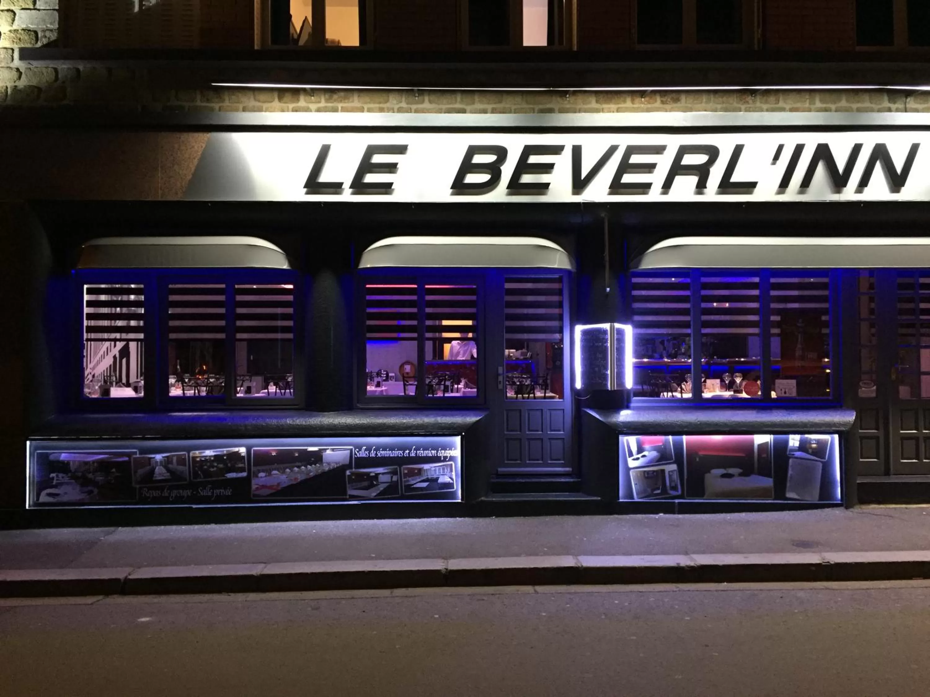 Facade/entrance in Le Beverl'inn