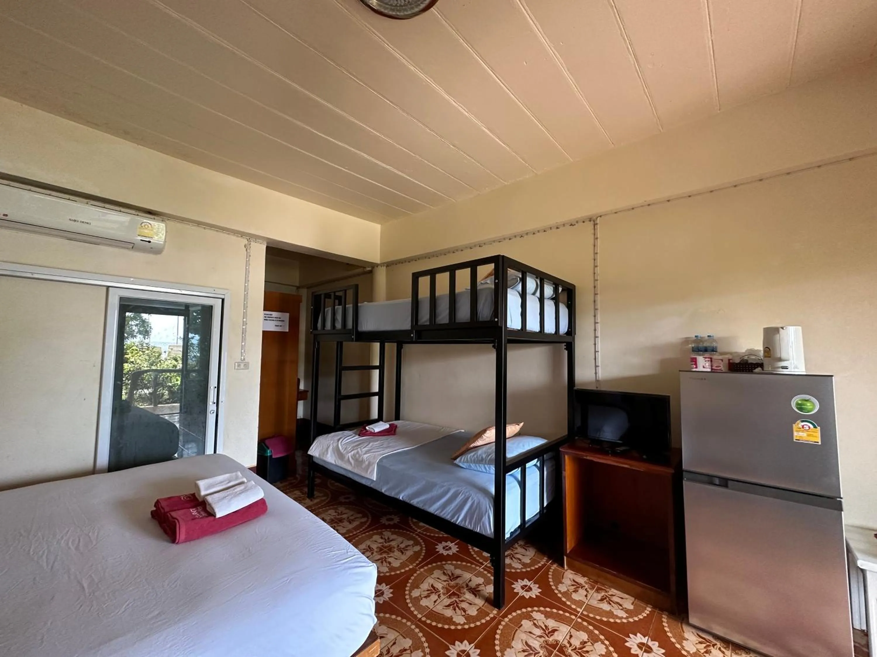 Bed in Lanta Garden Home