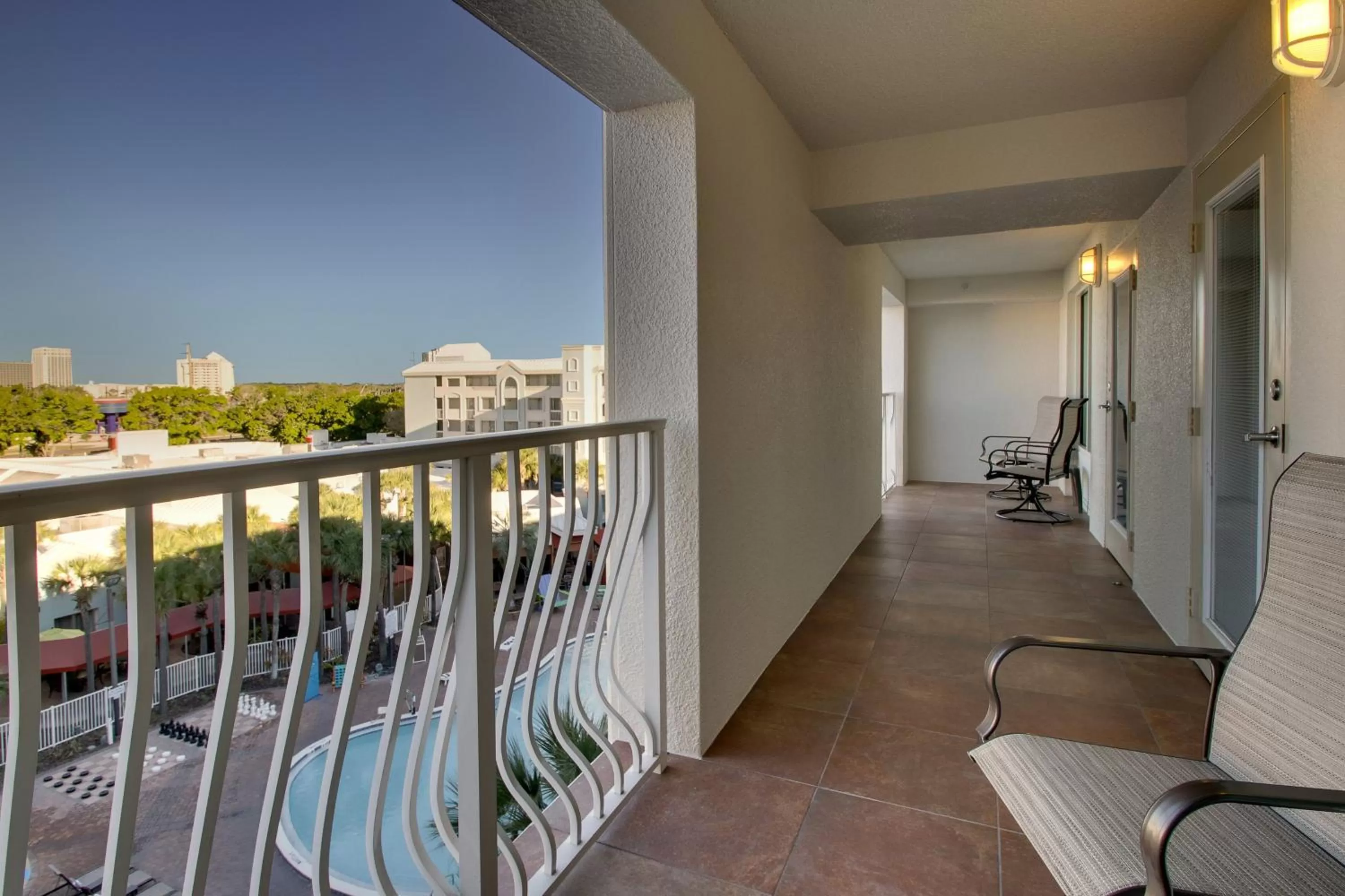 Bedroom in Holiday Inn Resort Orlando - Lake Buena Vista by IHG