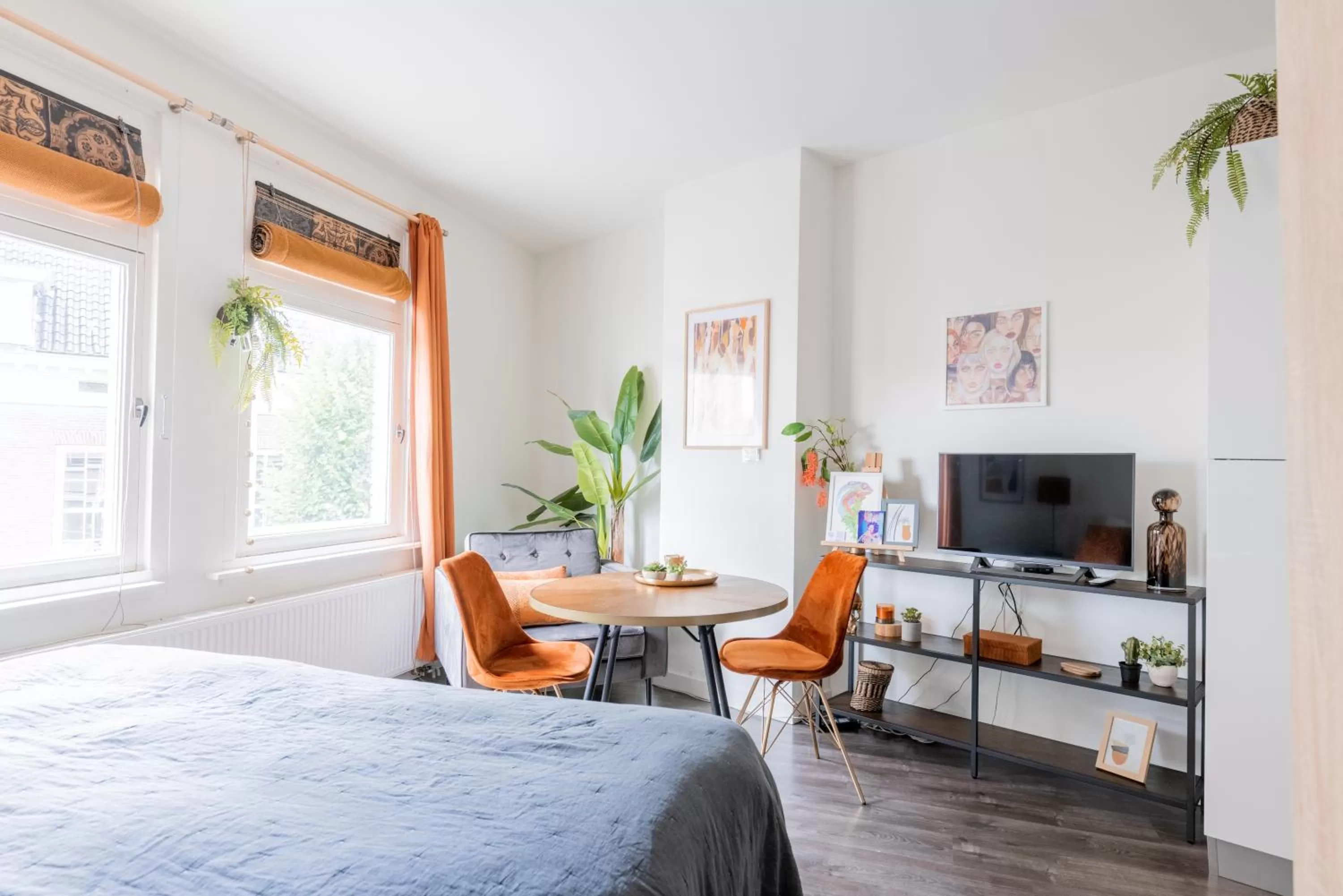 Photo of the whole room, Bed in Citystays Deventer