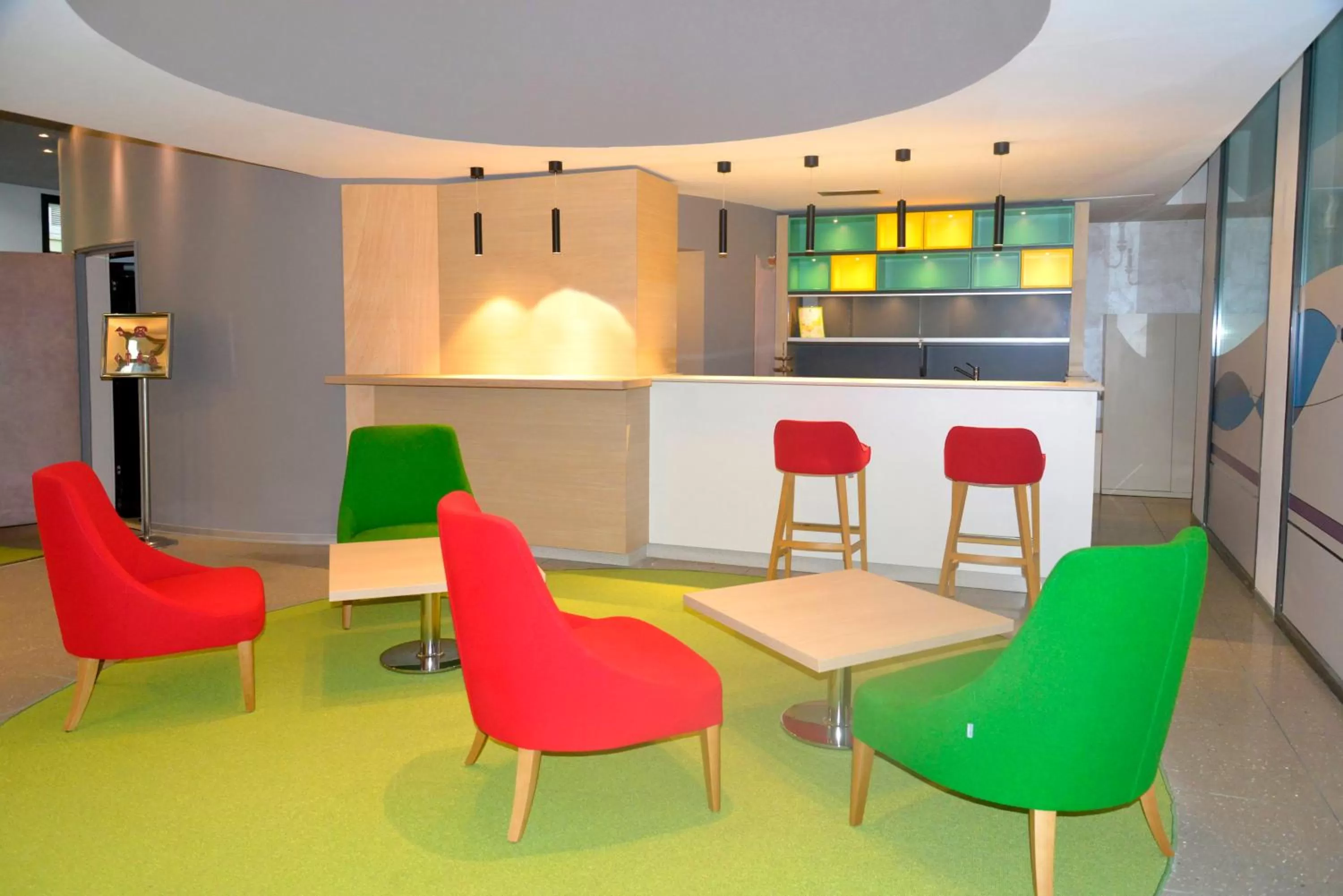 Lounge or bar in Sure Hotel by Best Western Turin City Centre