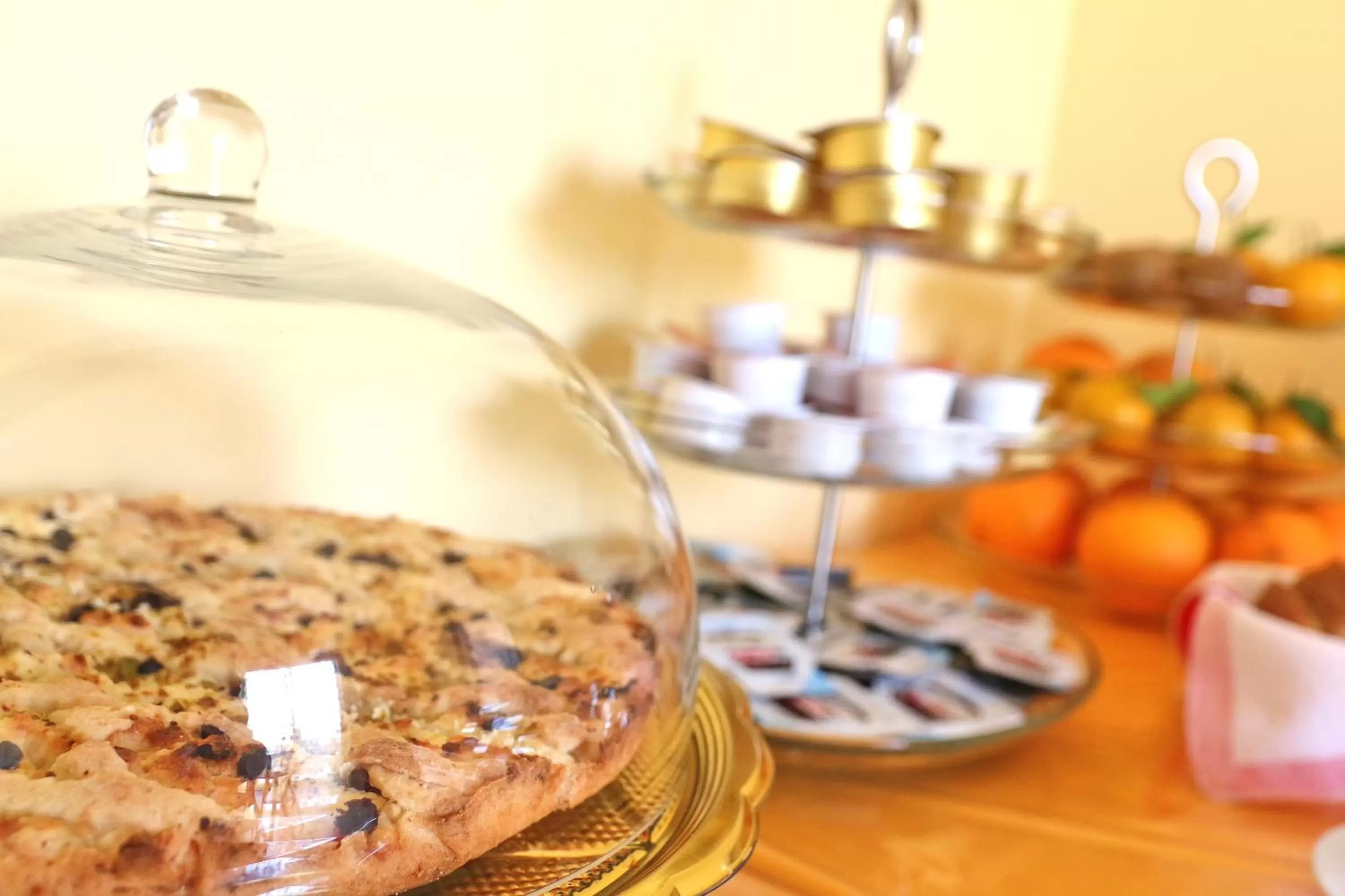 Buffet breakfast in Kosmos