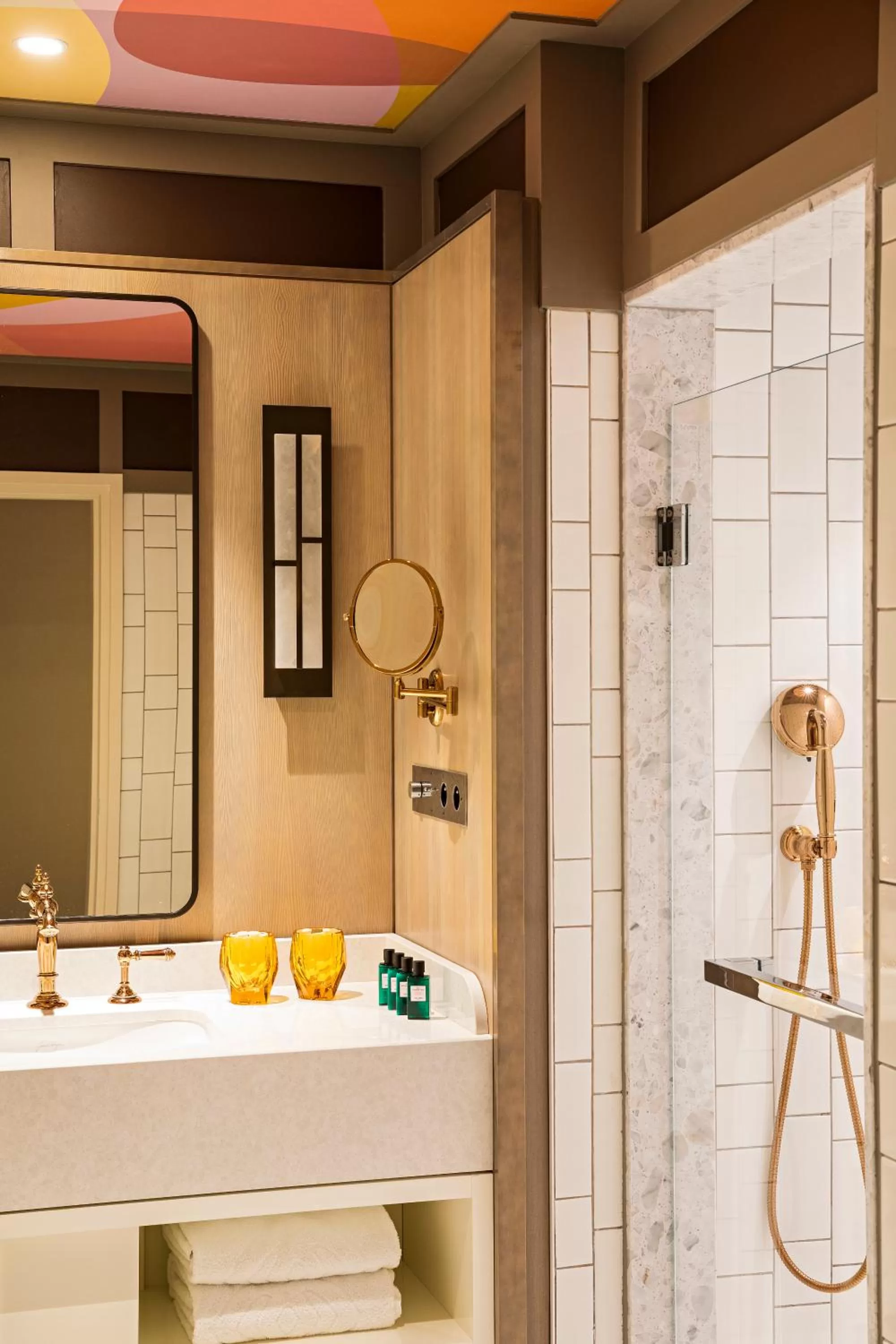 Shower in Sofitel Le Scribe Paris Opera