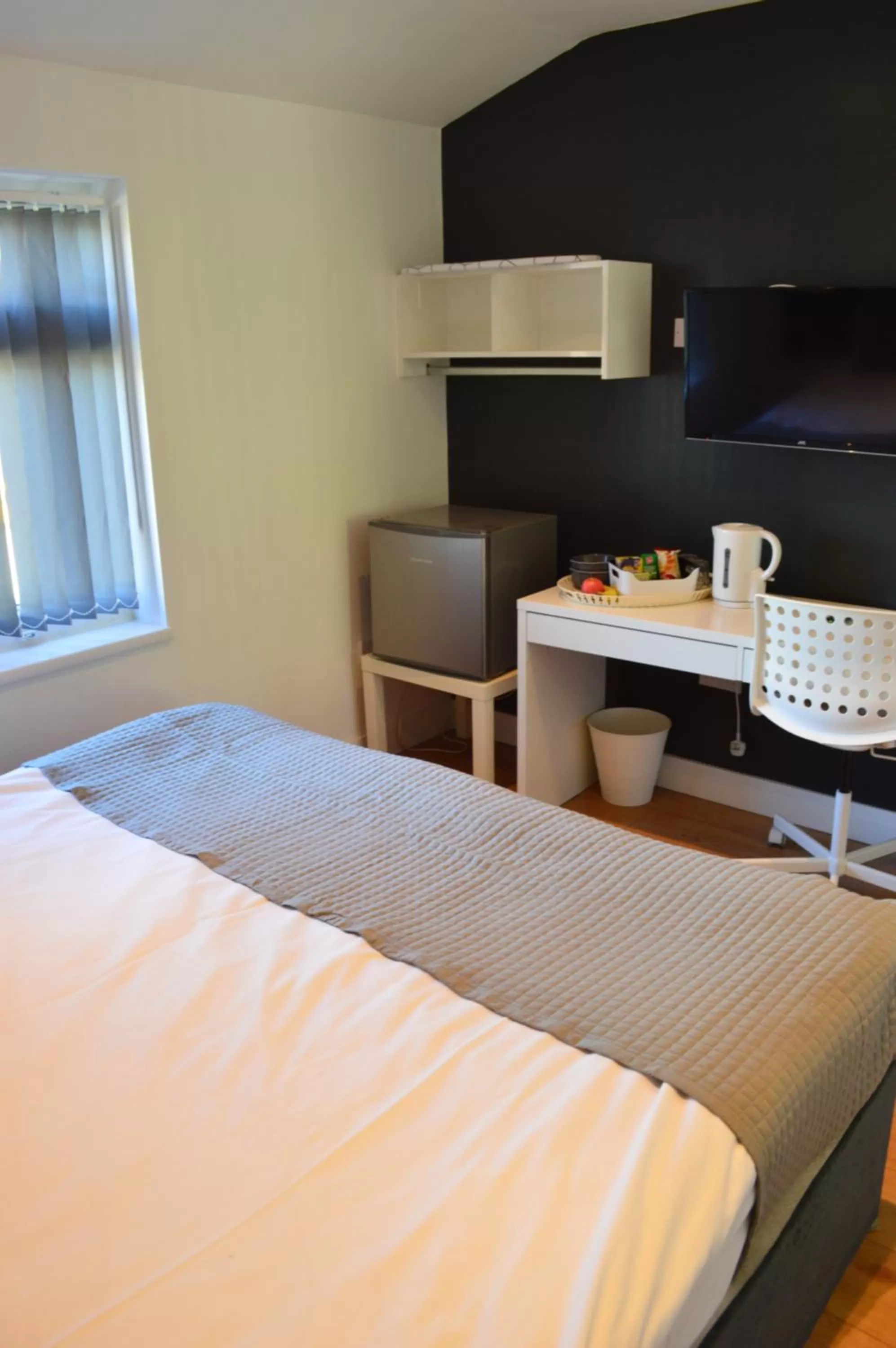 Food close-up, Bed in Bell Gate House