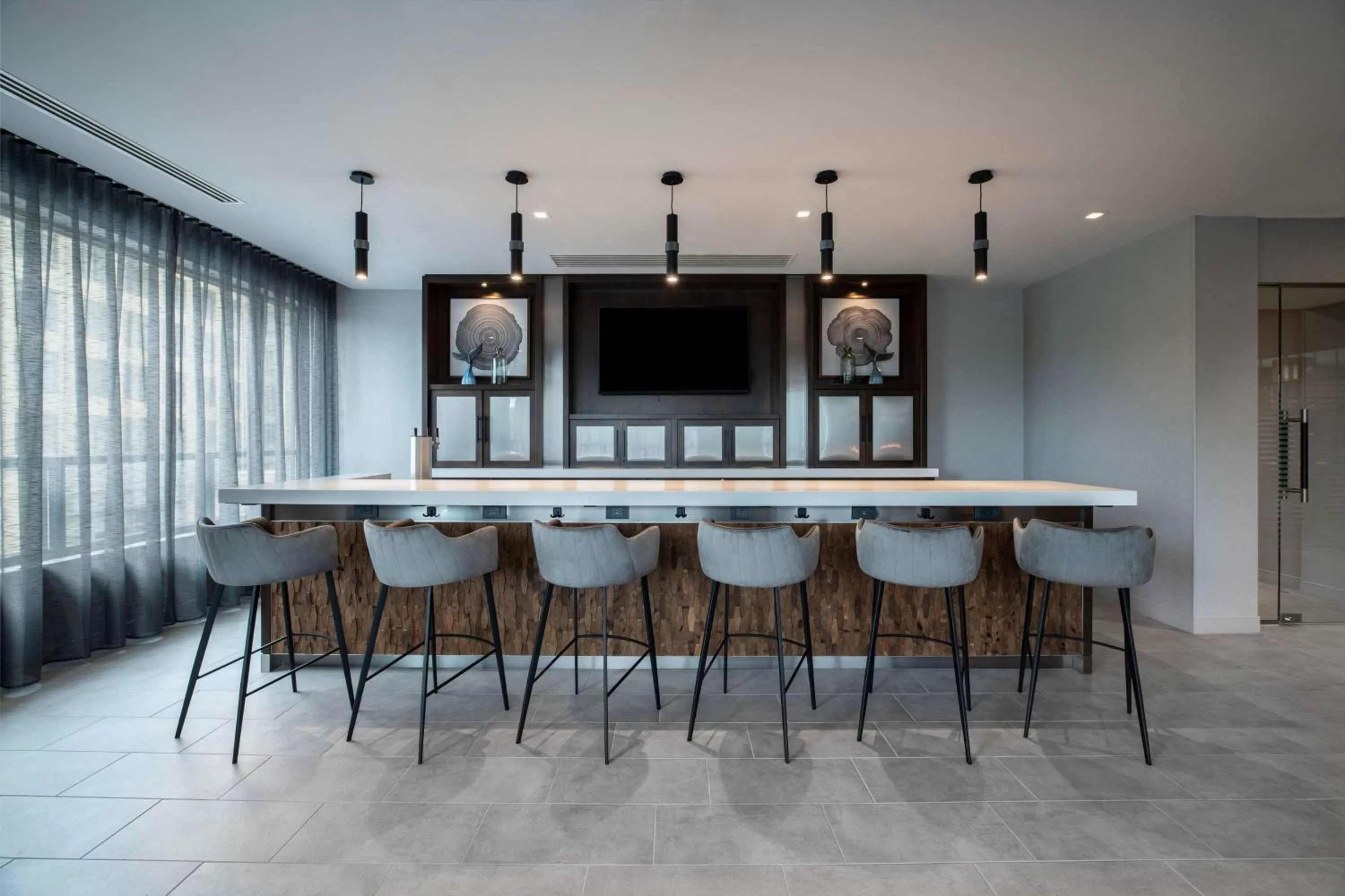 Restaurant/places to eat in Fairfield by Marriott Inn & Suites Boston Medford