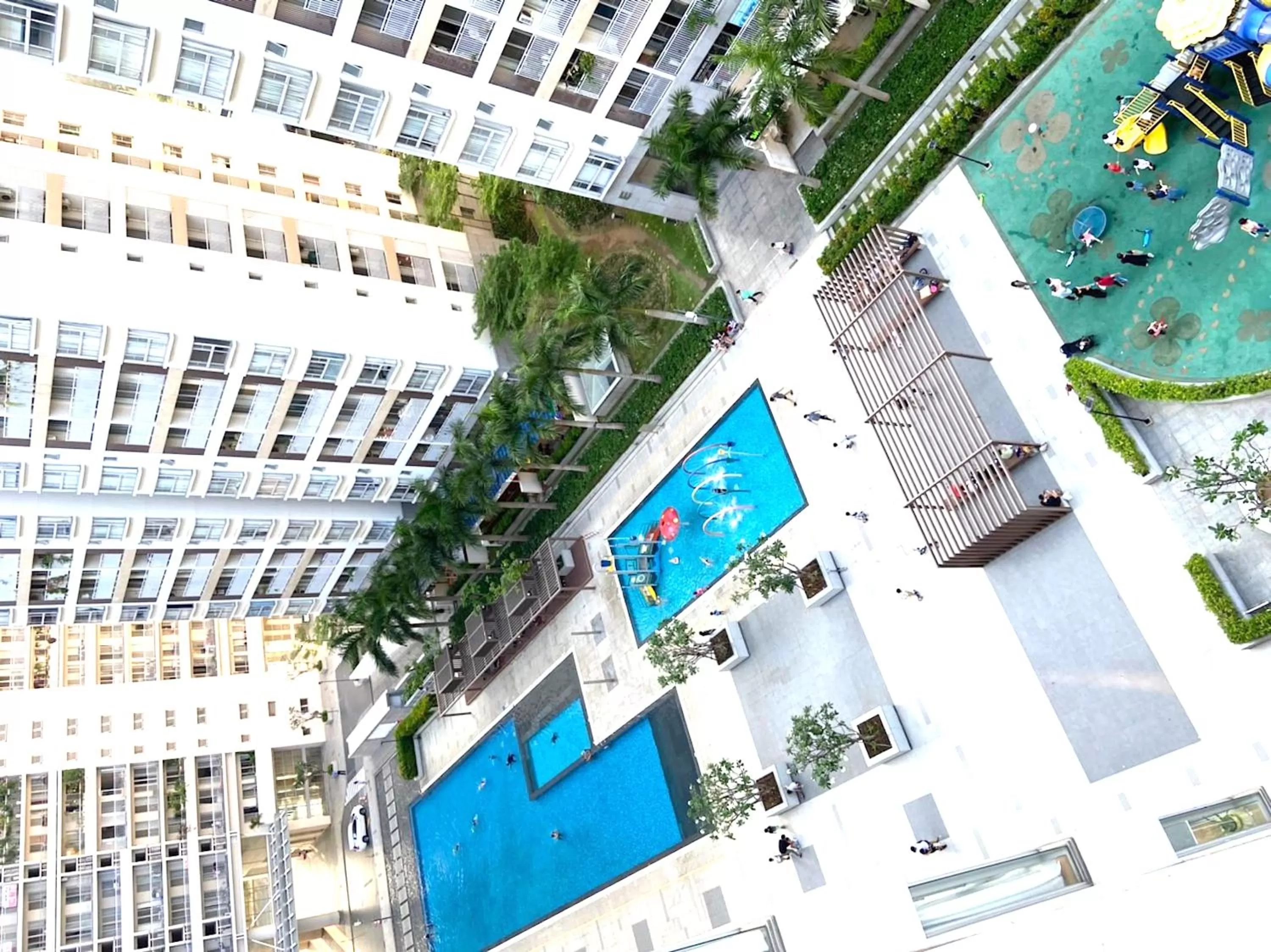 Property building in Scenic Valley Suite