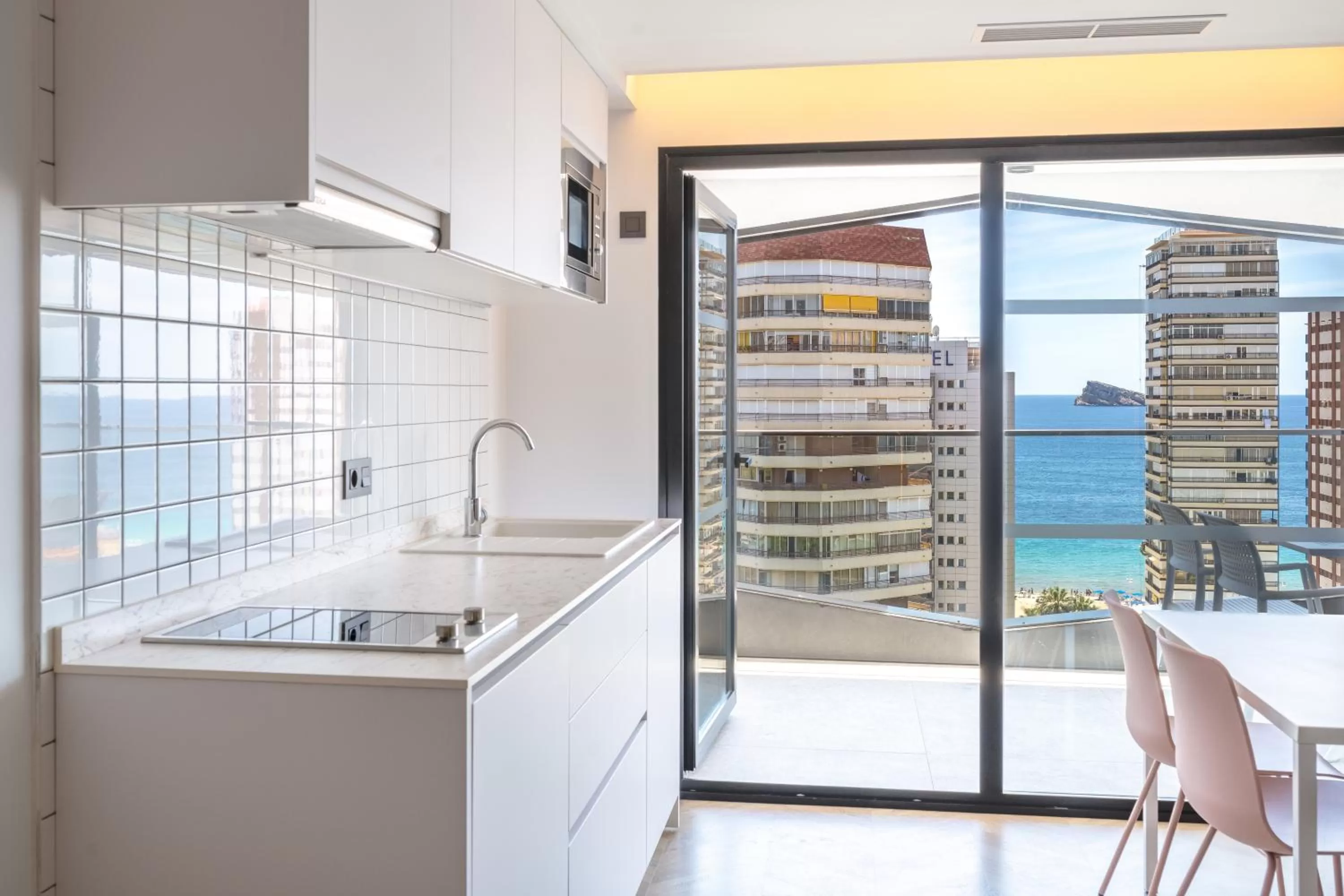 Kitchen or kitchenette in Climia Belroy 4 Sup