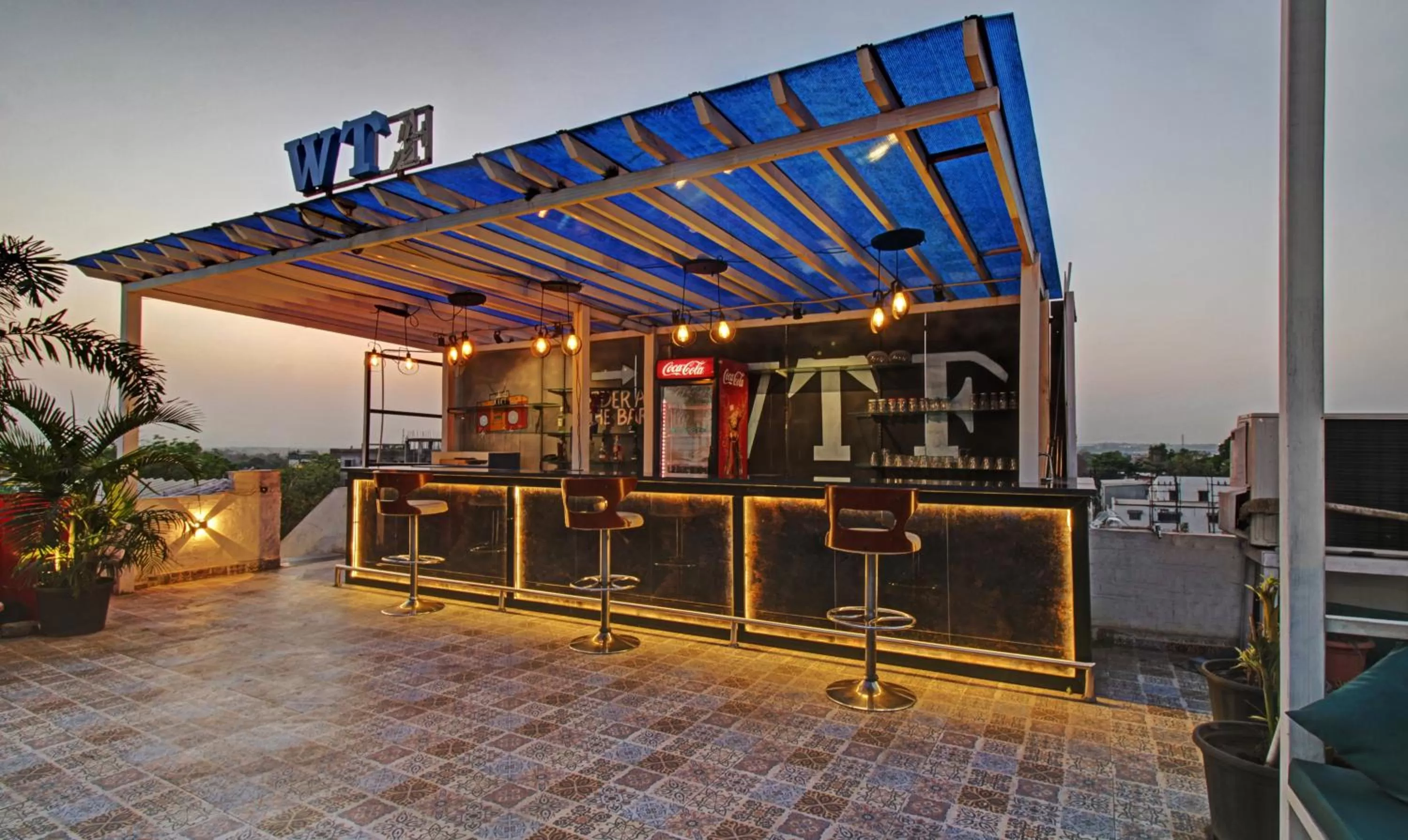 Lounge or bar in Treebo The Boss