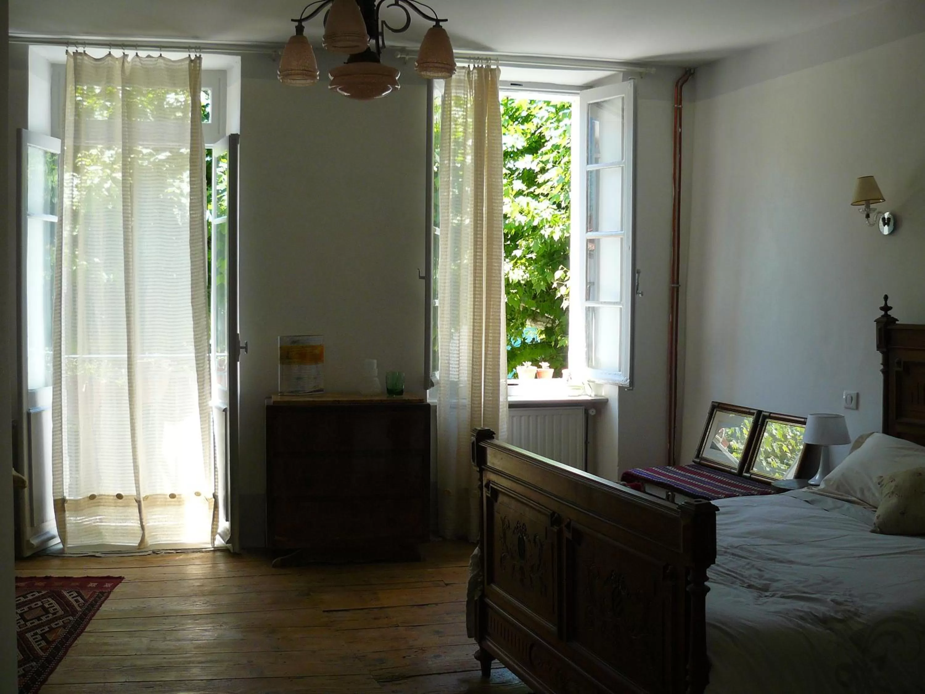 Mountain view, Bed in Nidélice Chambre d'hôtes