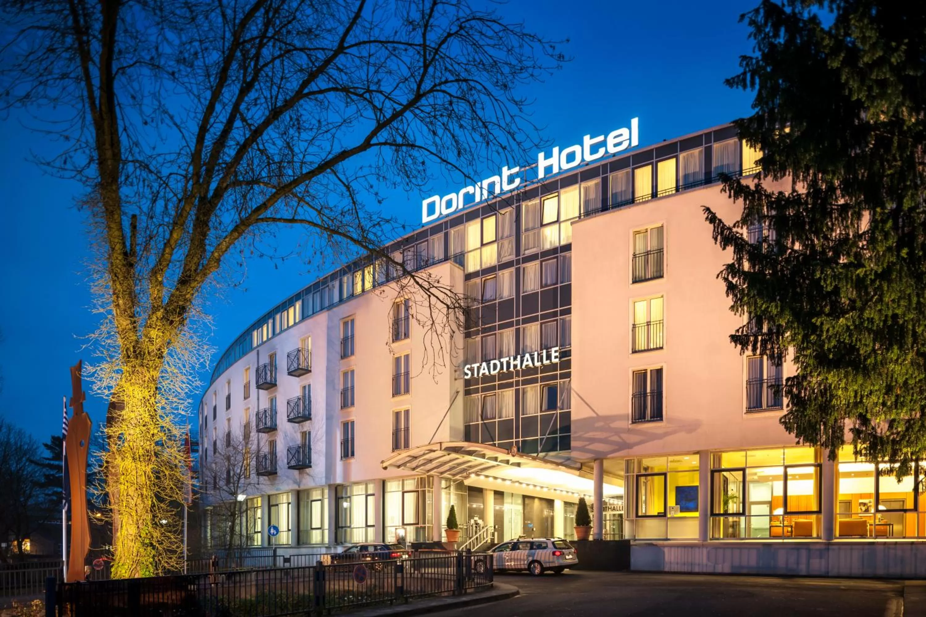 Facade/entrance in Dorint Kongresshotel Düsseldorf/Neuss
