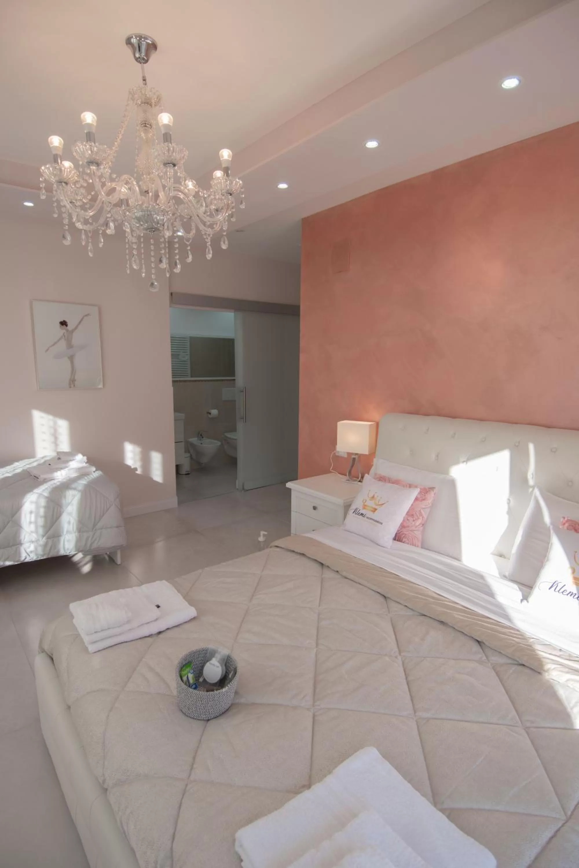 Photo of the whole room in Klemi, rooms in old town