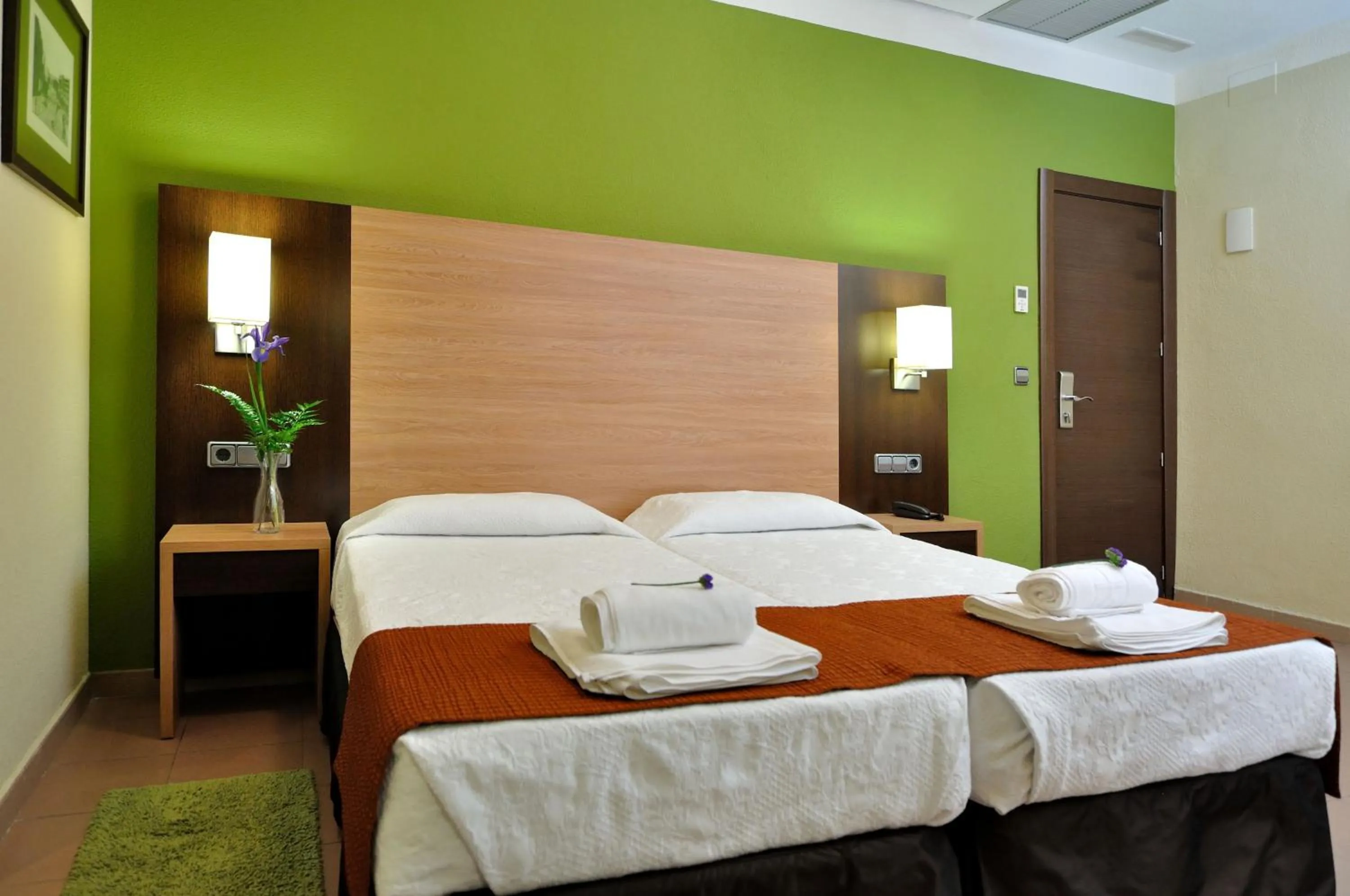 Bed in Hostal Ballesta