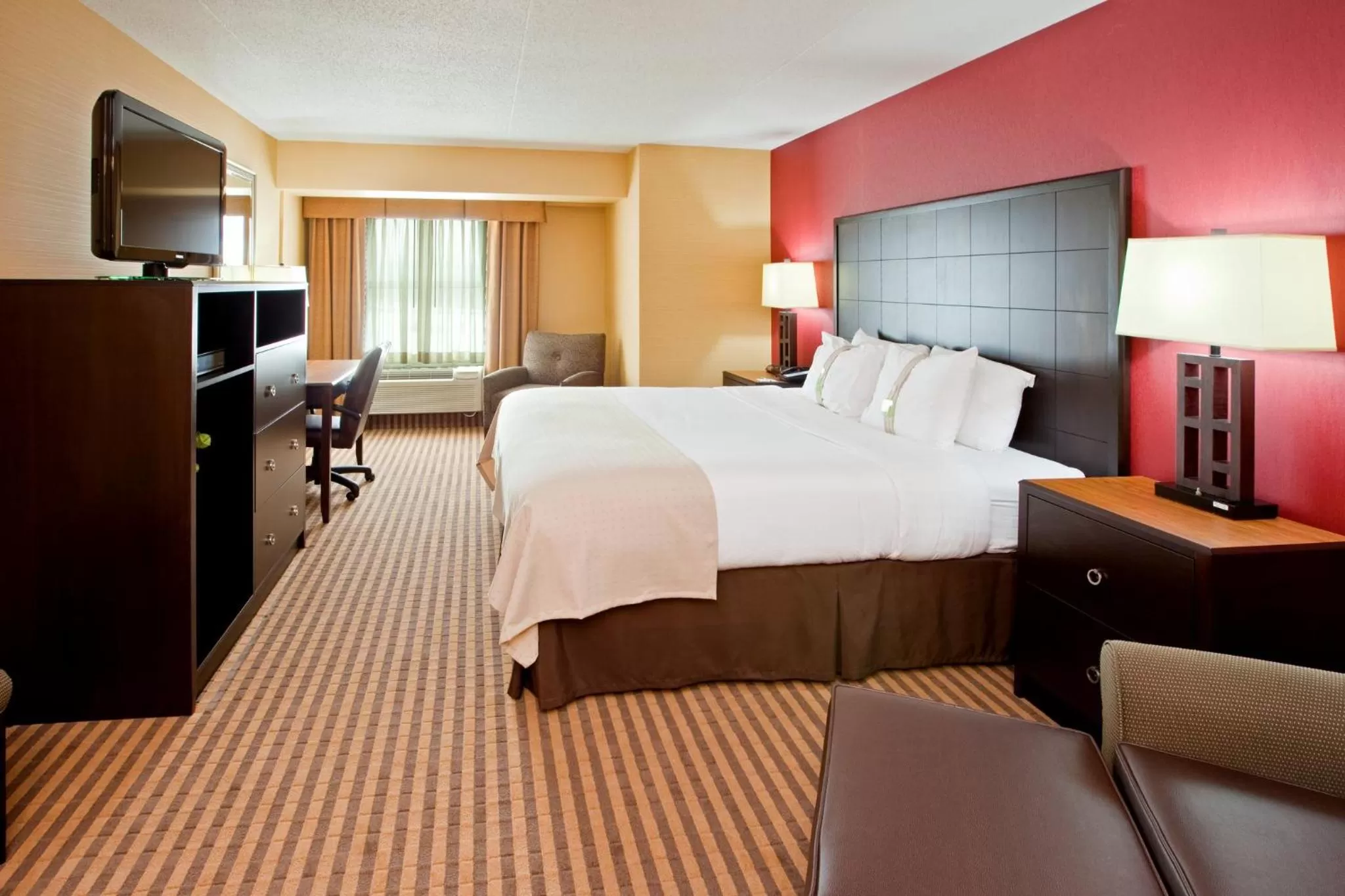 Photo of the whole room, Bed in Holiday Inn Florence by IHG