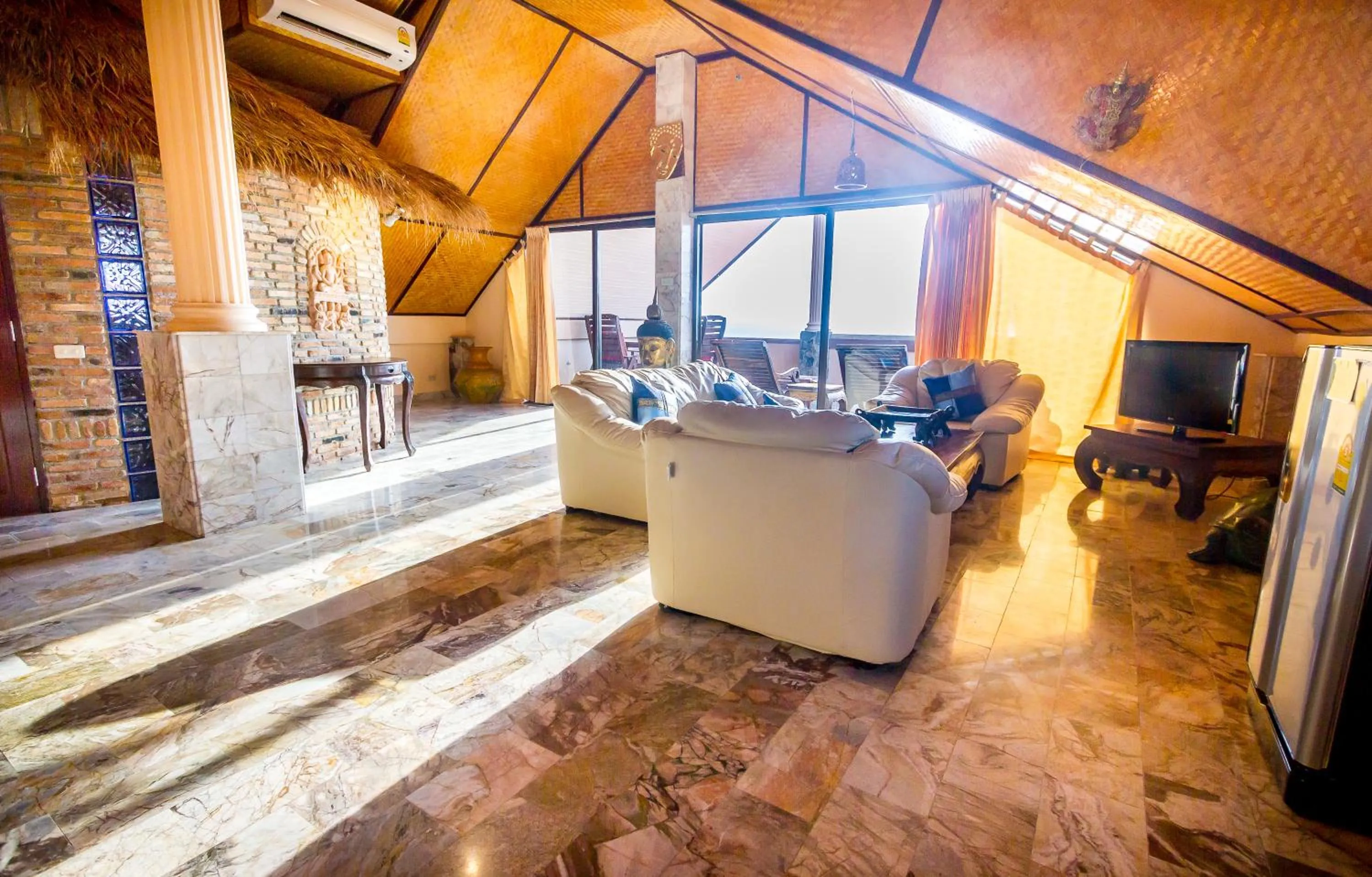 Living room in Laguna Beach Club Resort