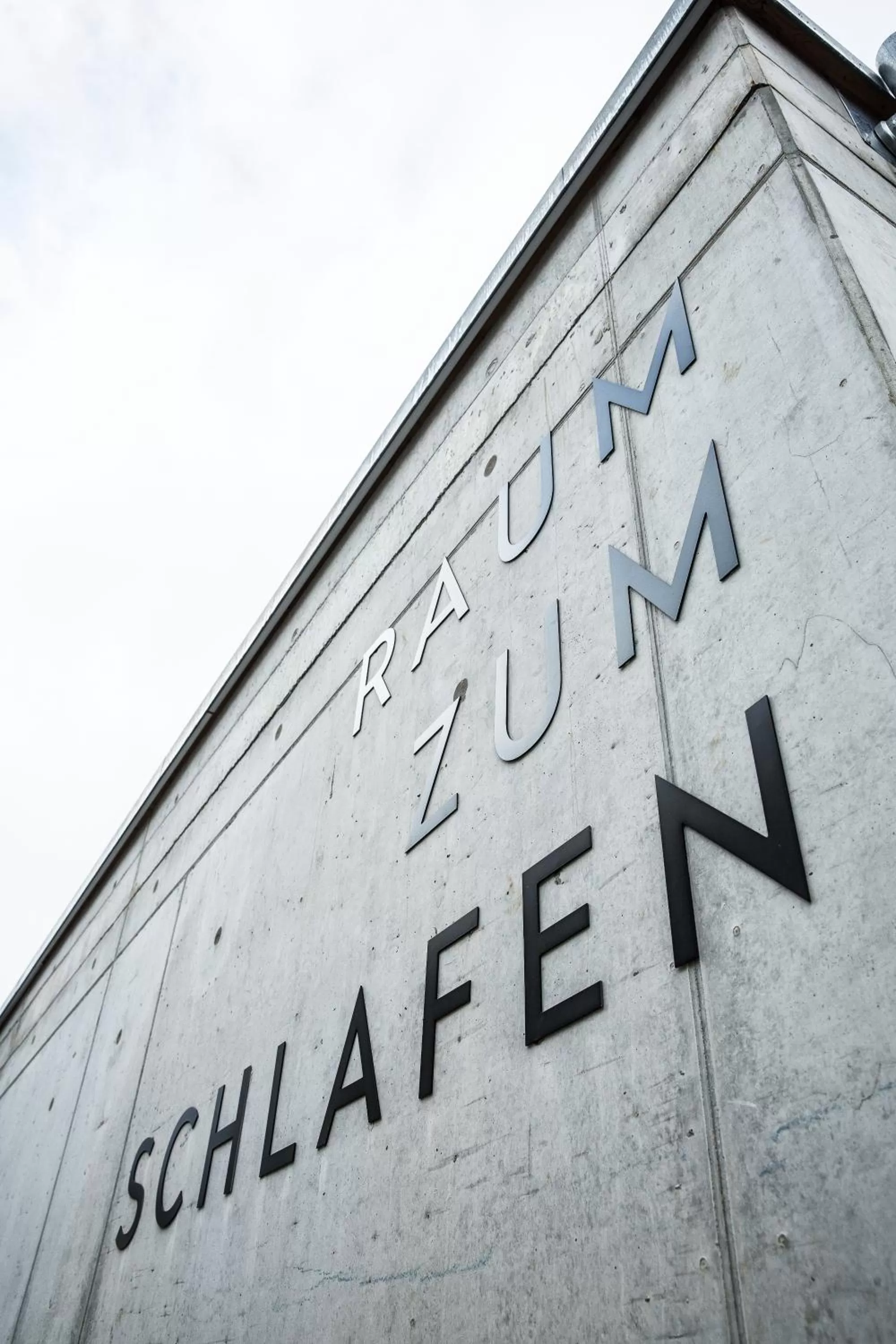 Logo/Certificate/Sign in Roomreich