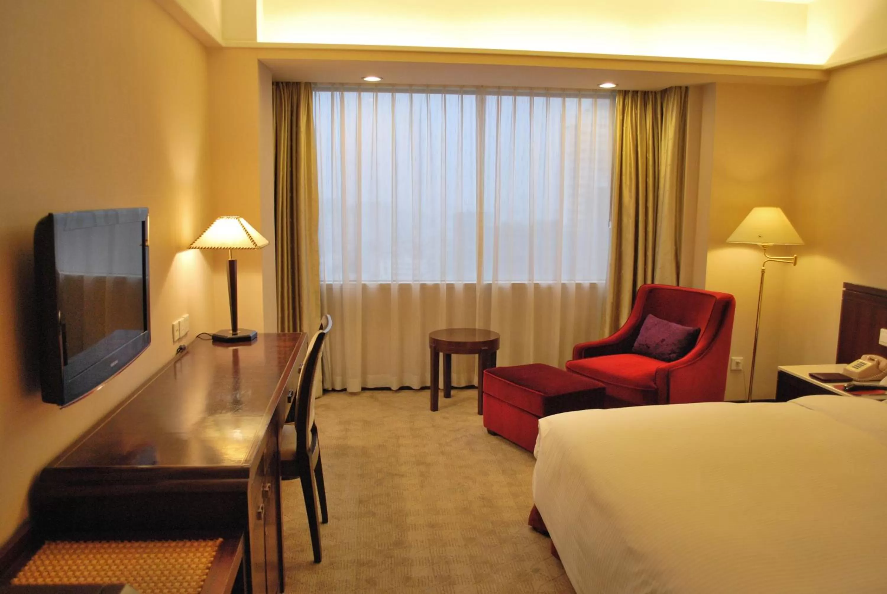 Bed in Zhongshan International Hotel