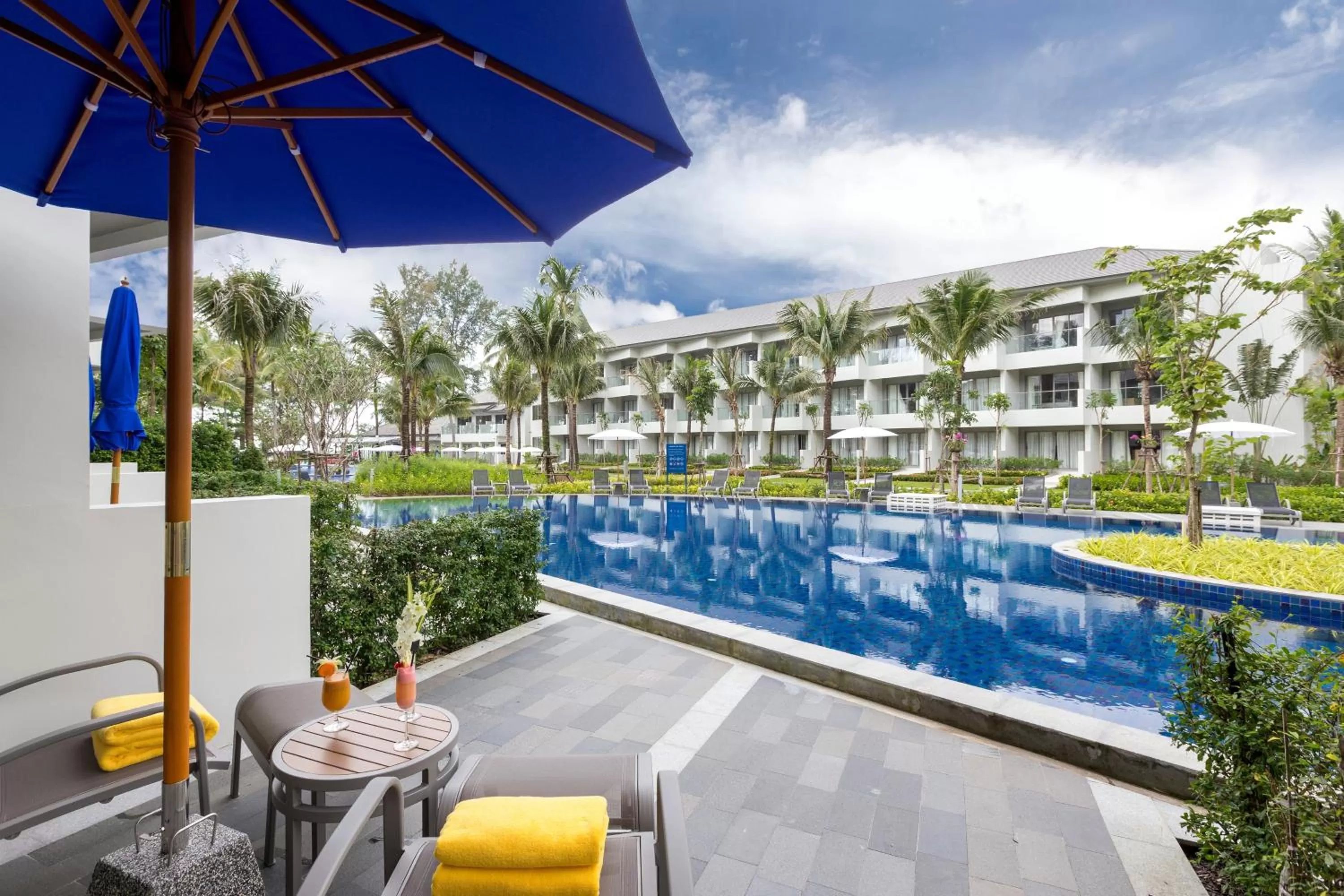 Deluxe Double or Twin Room with Pool Access - Beach Wing in X10 Khaolak Resort