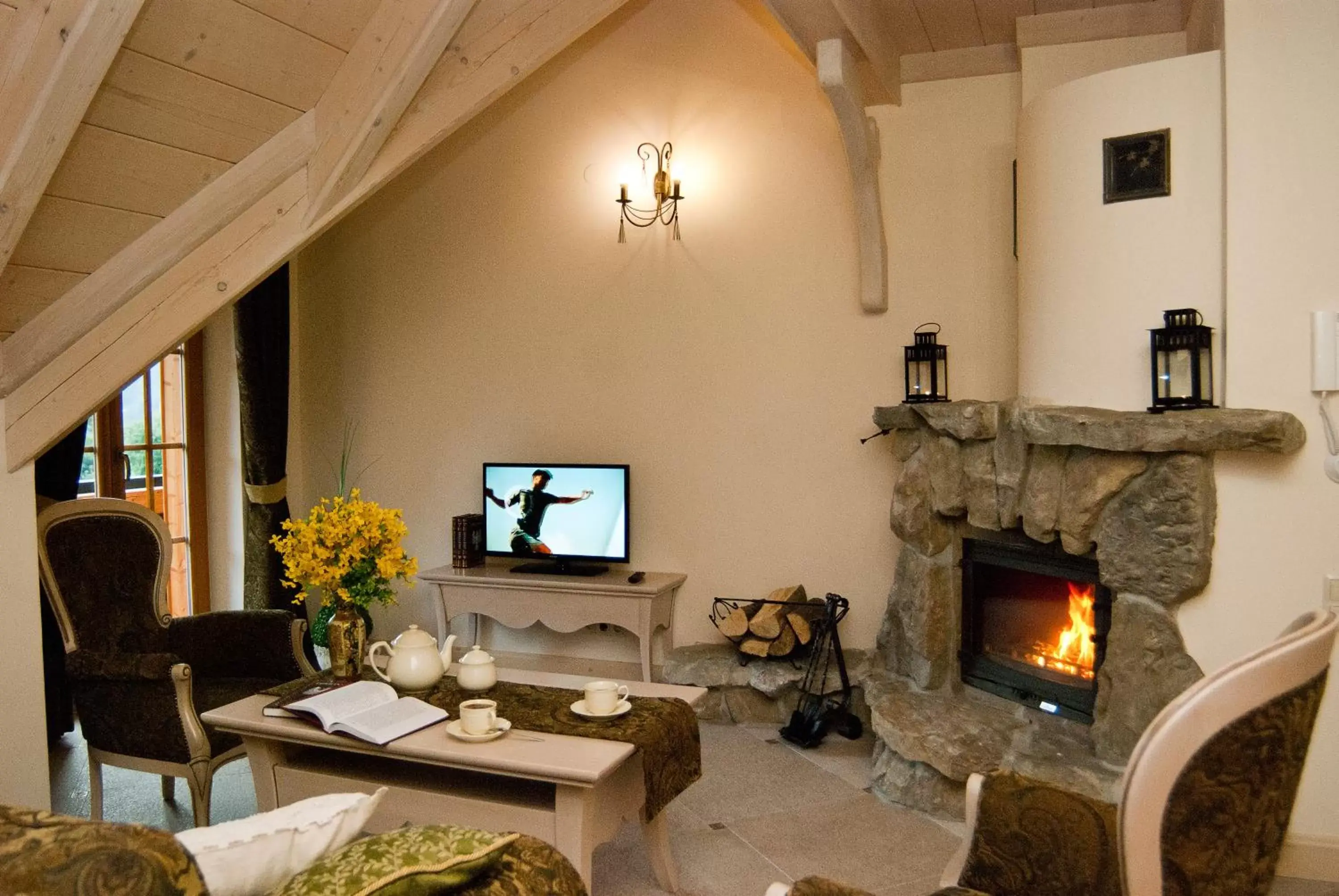 Two-Bedroom Apartment with Balcony in Krupówka Mountain Resort SPA & Wellness Two-Bedroom Apartment with Balcony in Krupówka Mountain Resort SPA & Wellness