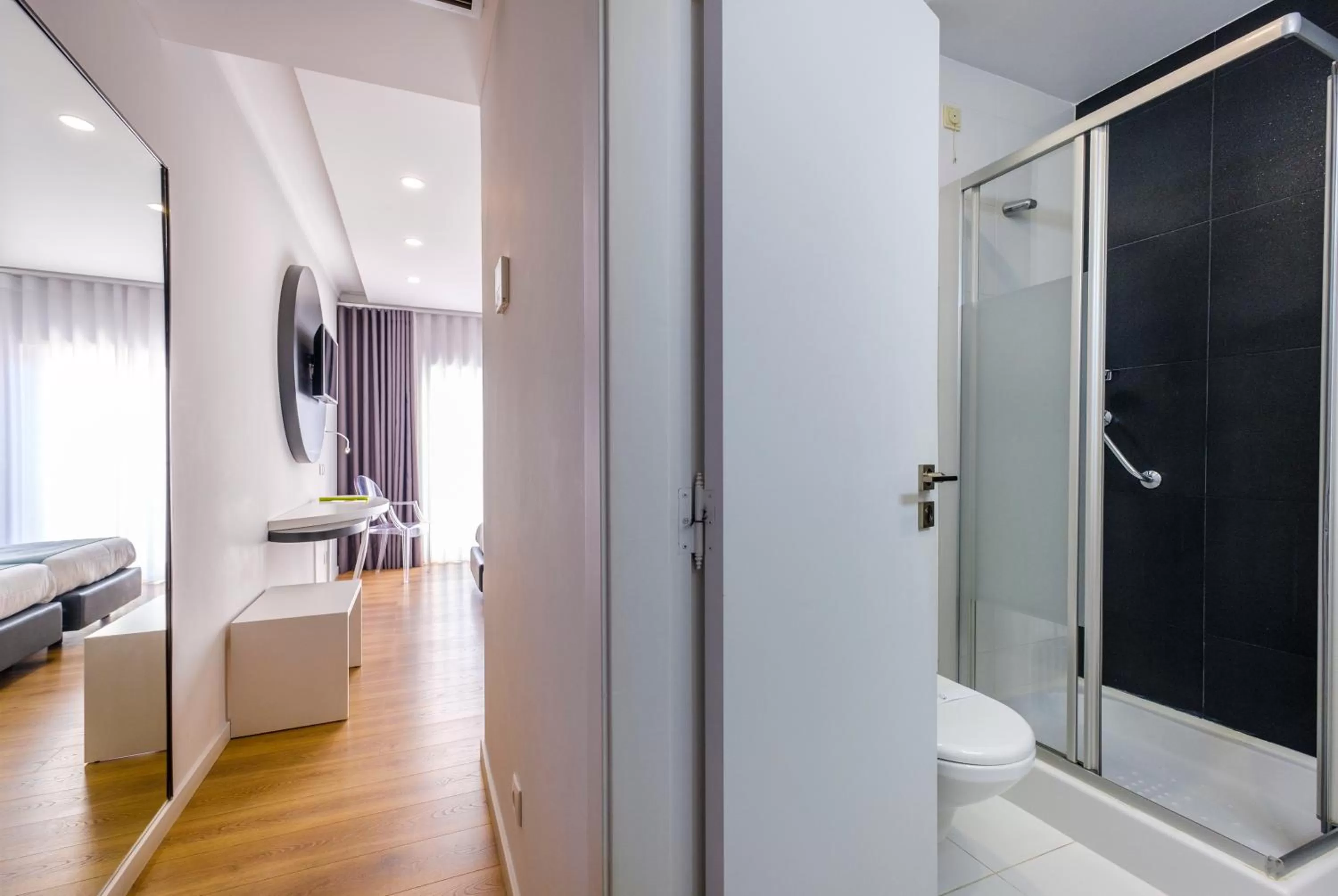 Bathroom, Bed in Hotel Rosa Mística by Umbral