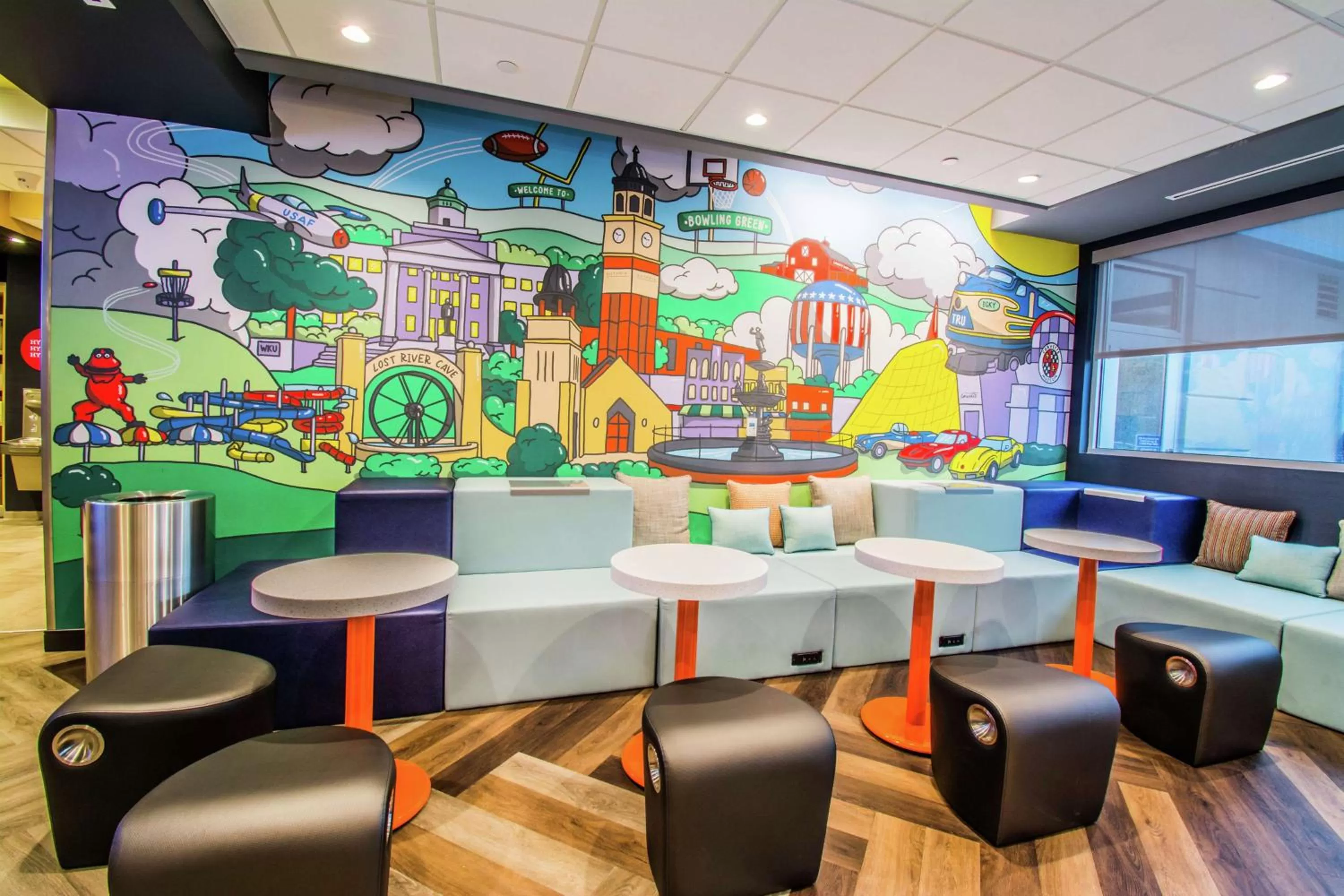 Property building in Tru By Hilton Bowling Green