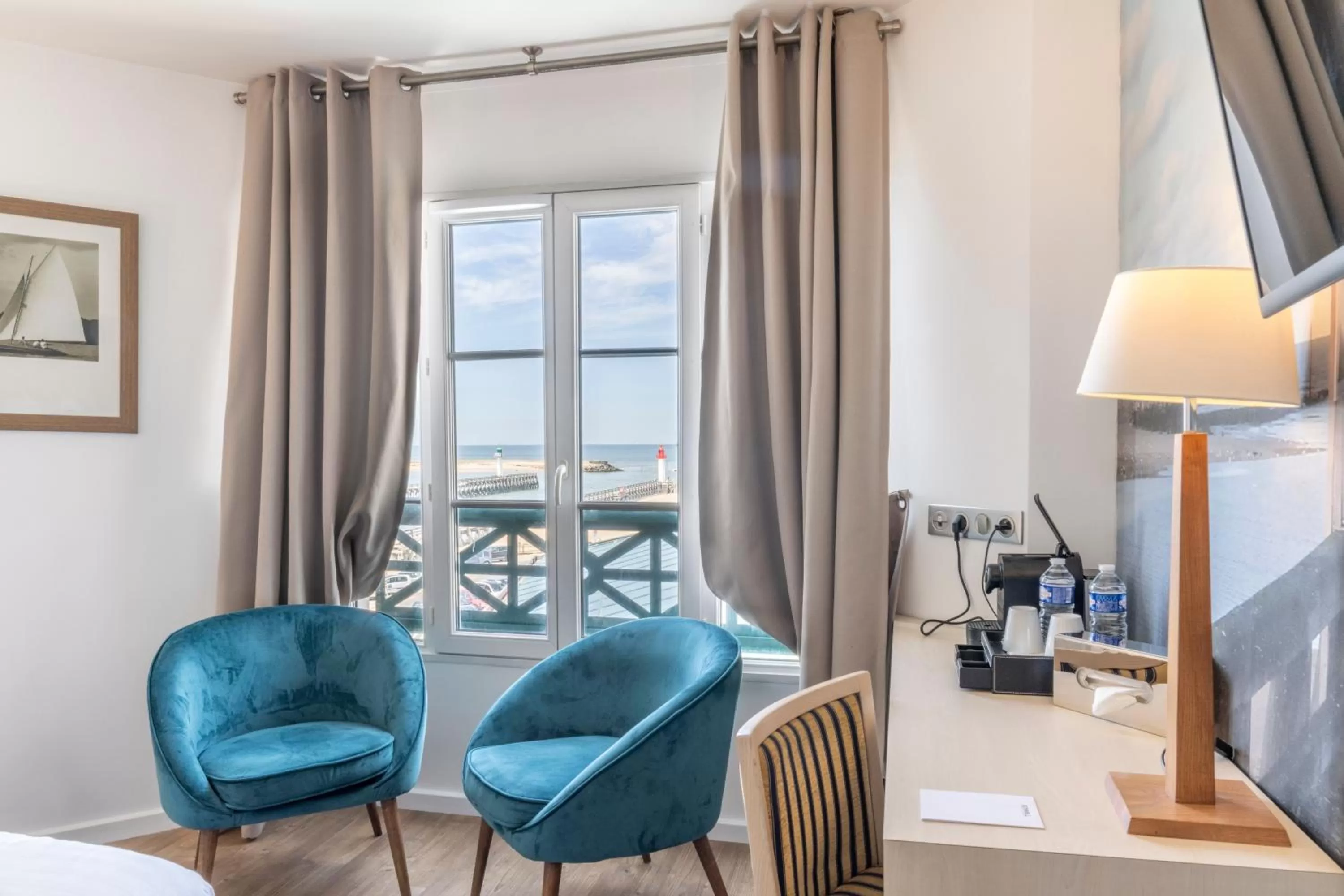 Bedroom in SOWELL HOTELS Le Beach