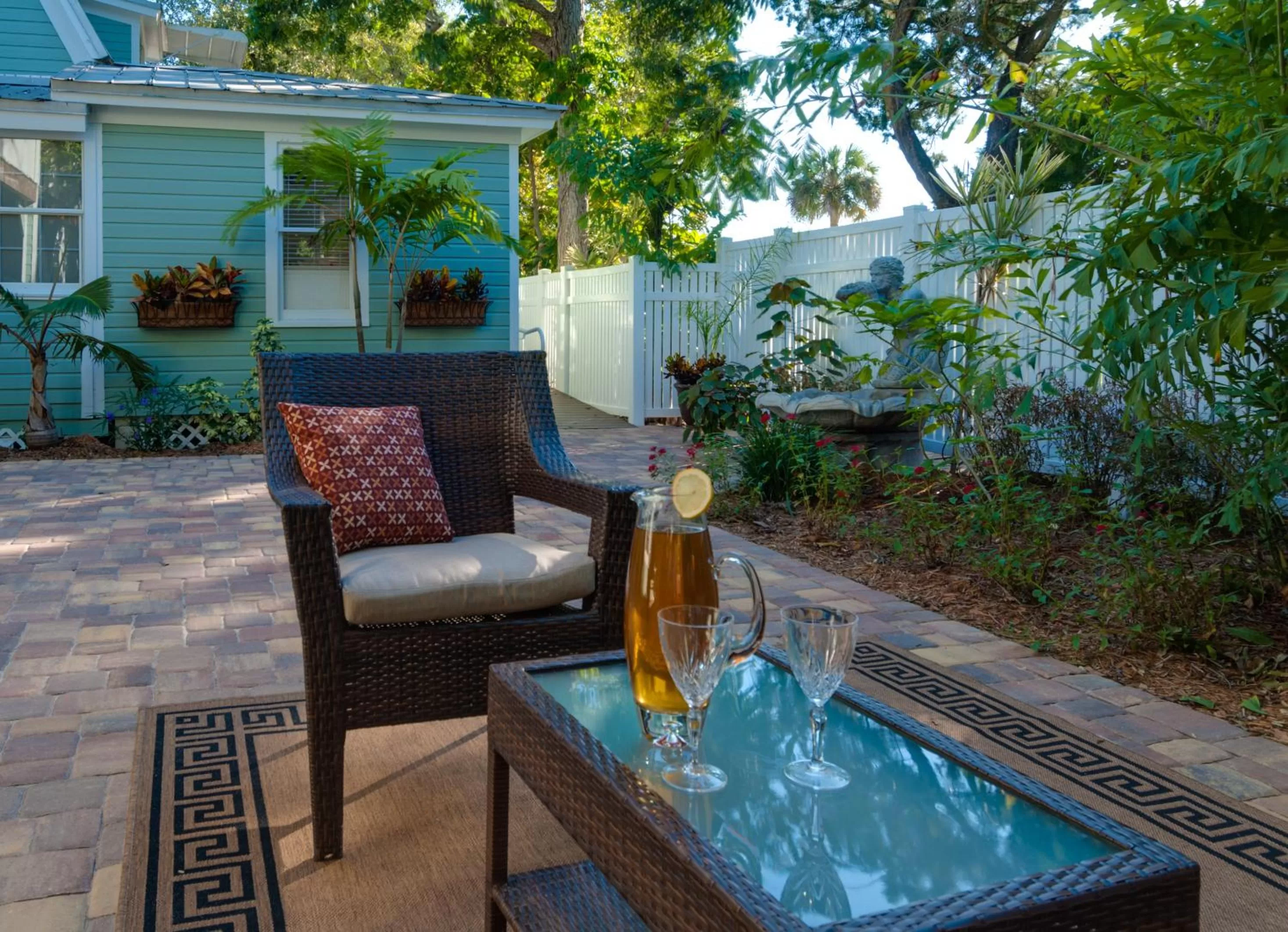 Patio, Swimming Pool in SeaGlass Inn Bed and Breakfast