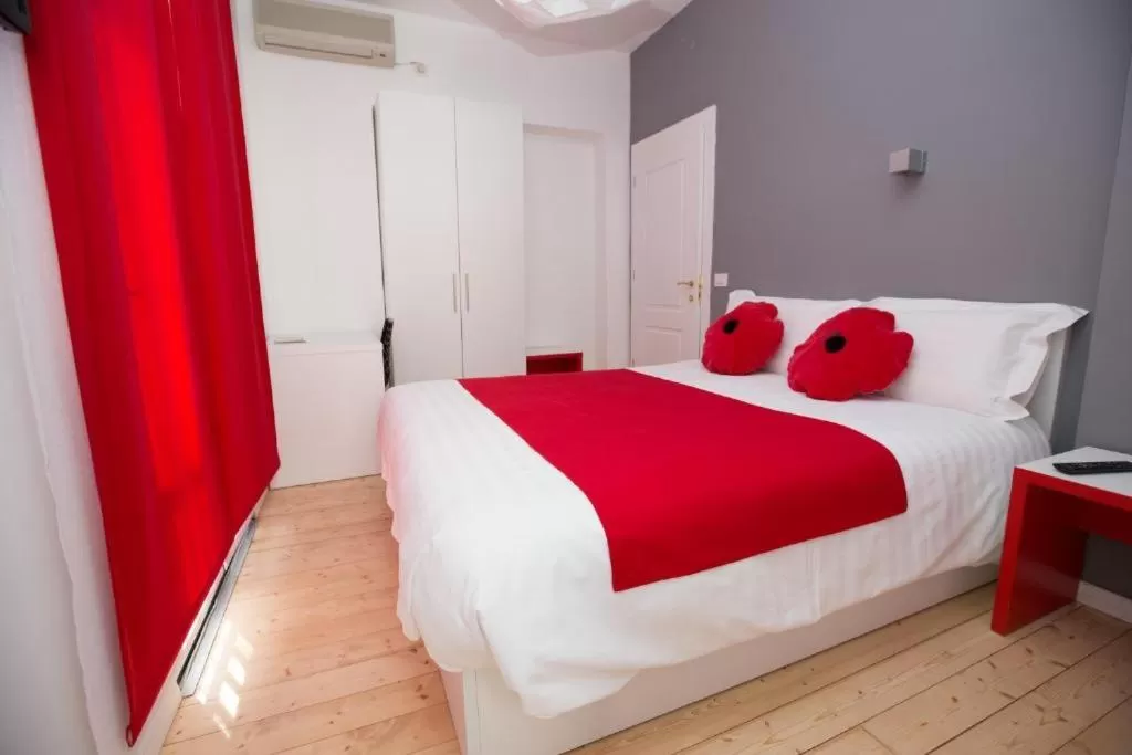 Bedroom, Bed in Hotel Rimini Tirana