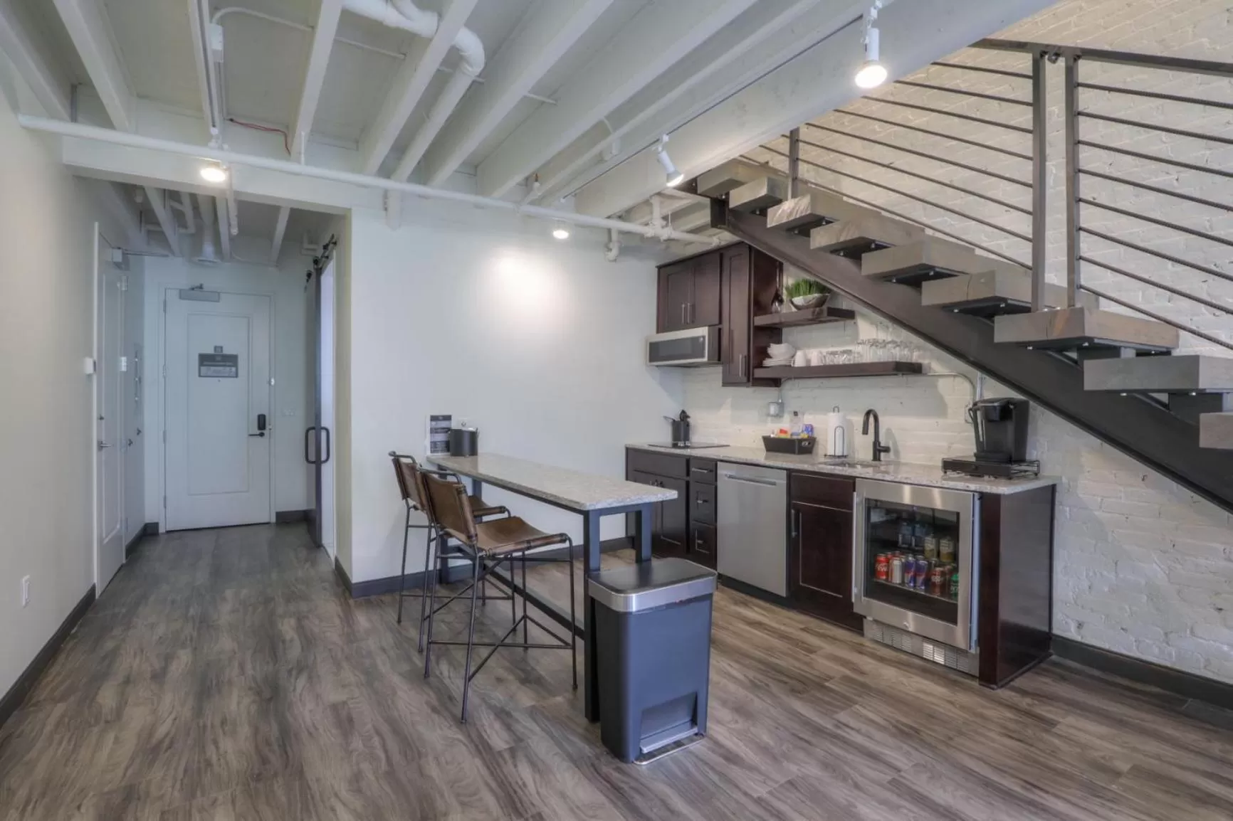 Kitchen or kitchenette in Studio 154 Hotel