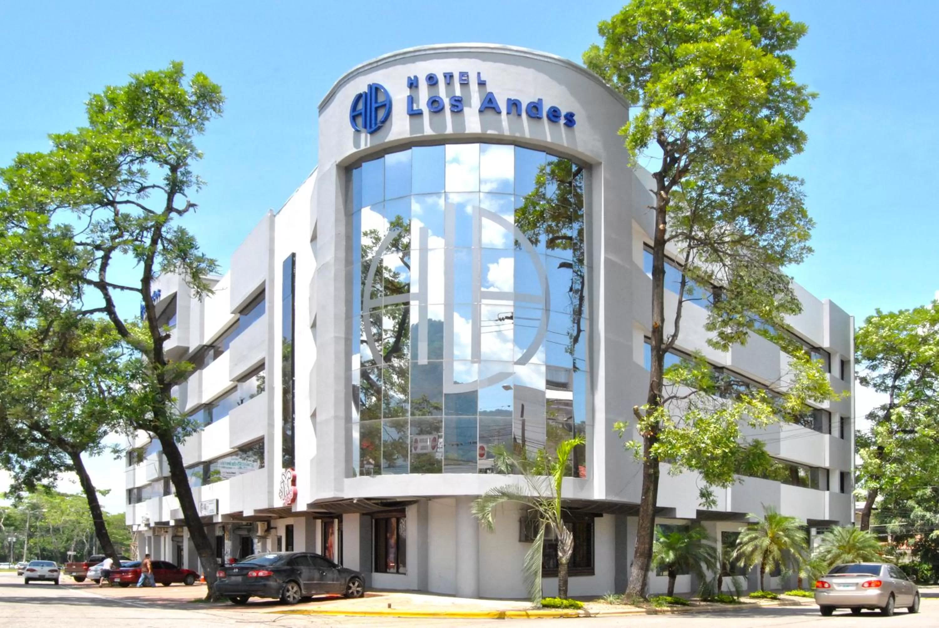 Property building in Hotel Los Andes