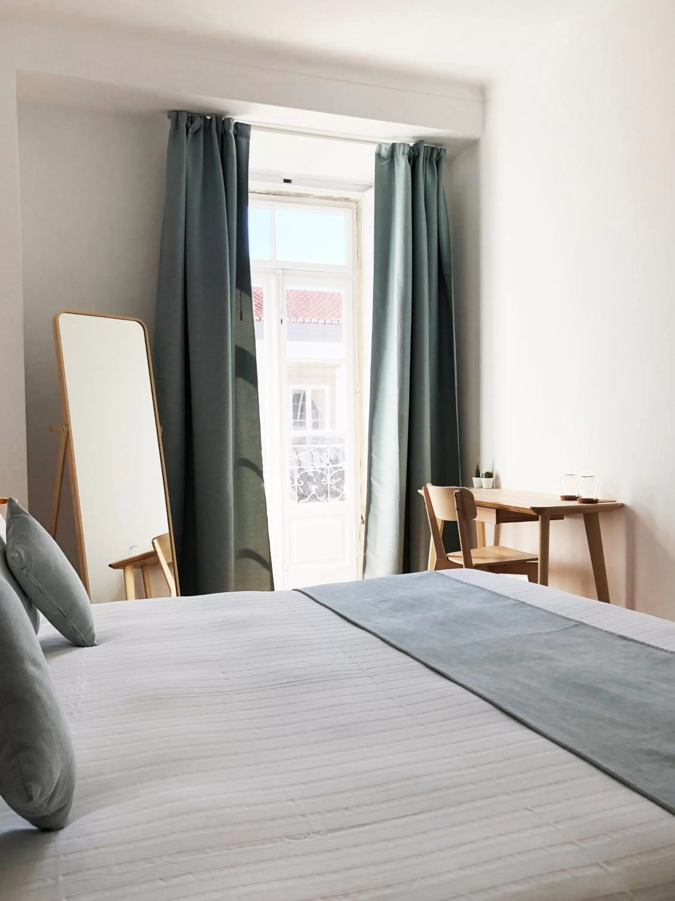 Bedroom, Bed in A Muralha