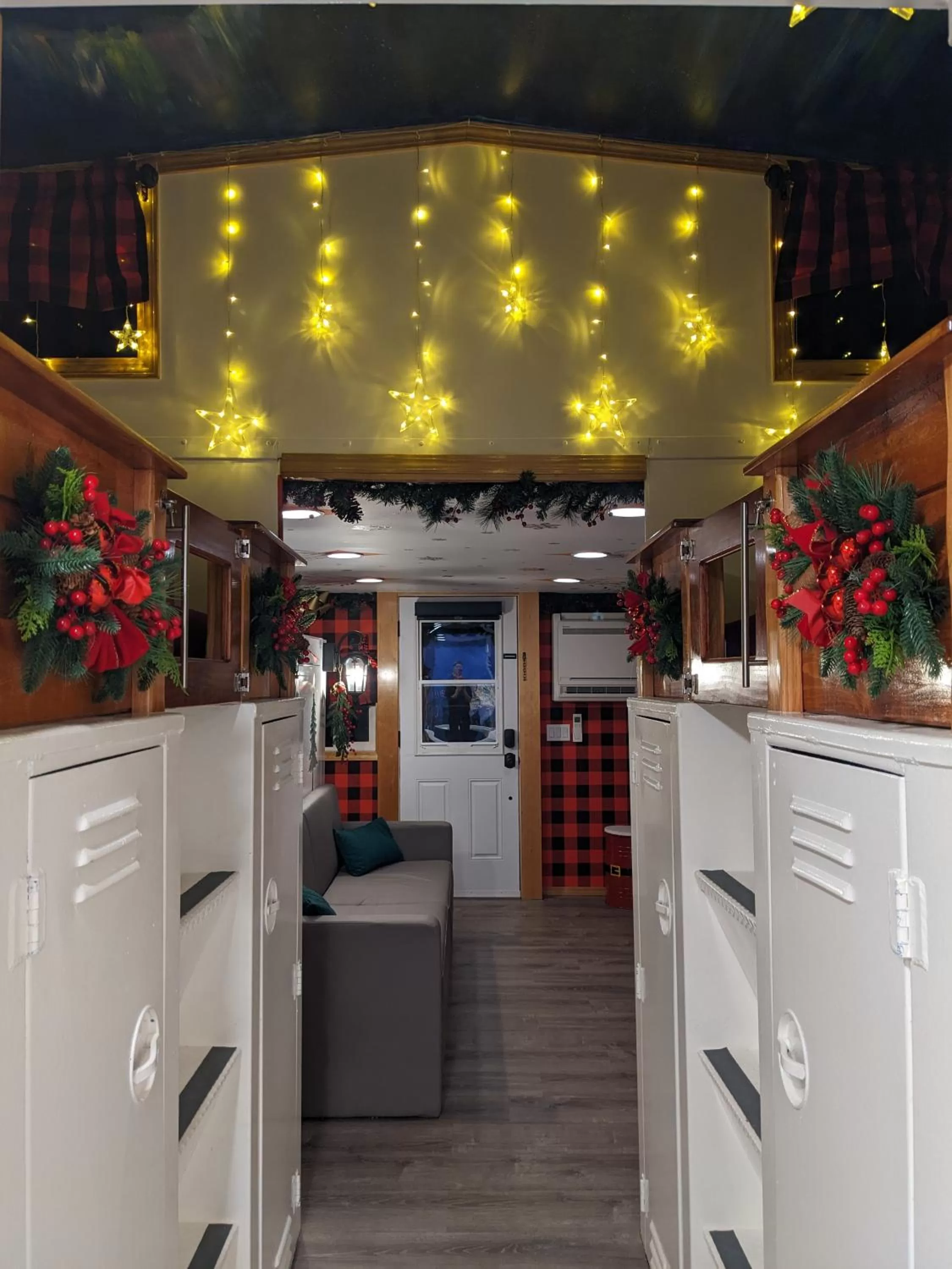 Kitchen/Kitchenette in Olympic Railway Inn