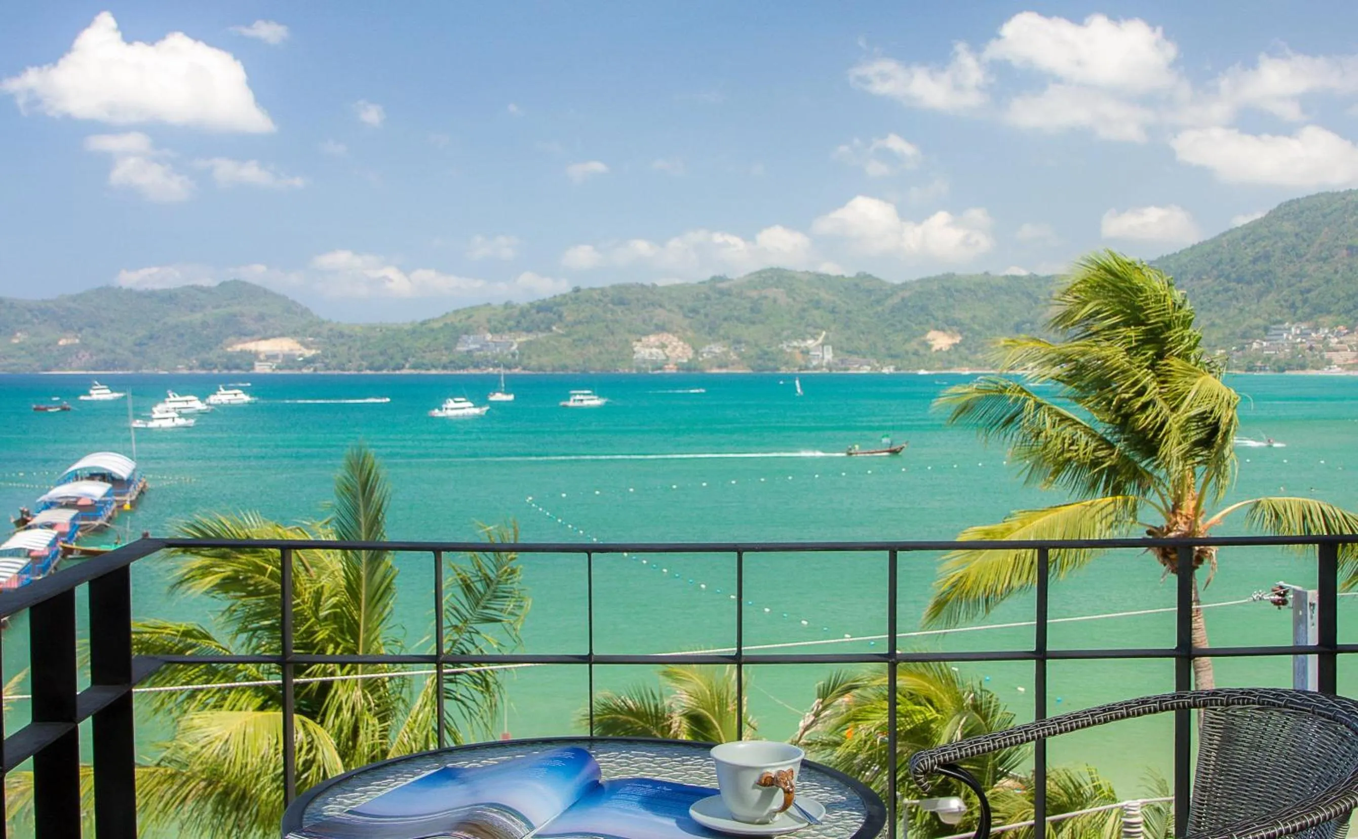 Day in Patong Signature Boutique Hotel