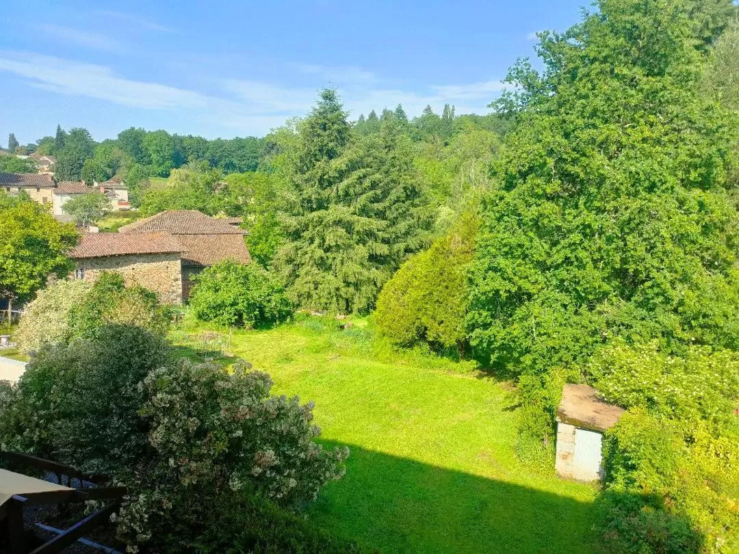 Garden in L'ancienne Gendarmerie