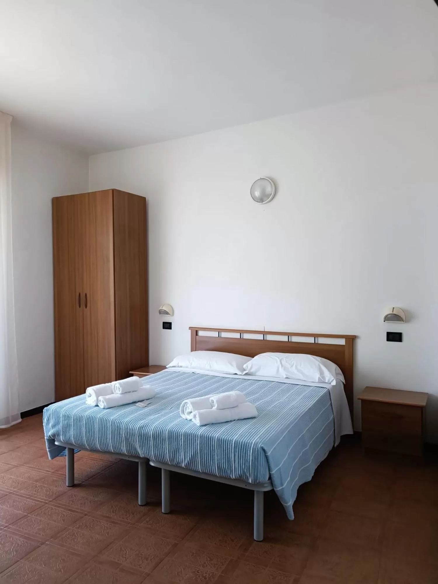 Bed in HOTEL VILLA ELISA