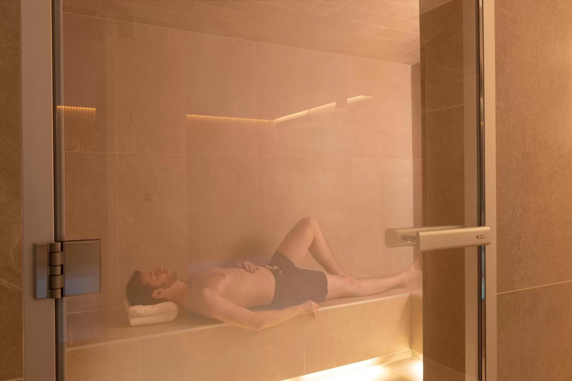 Steam room in Hôtel Esté