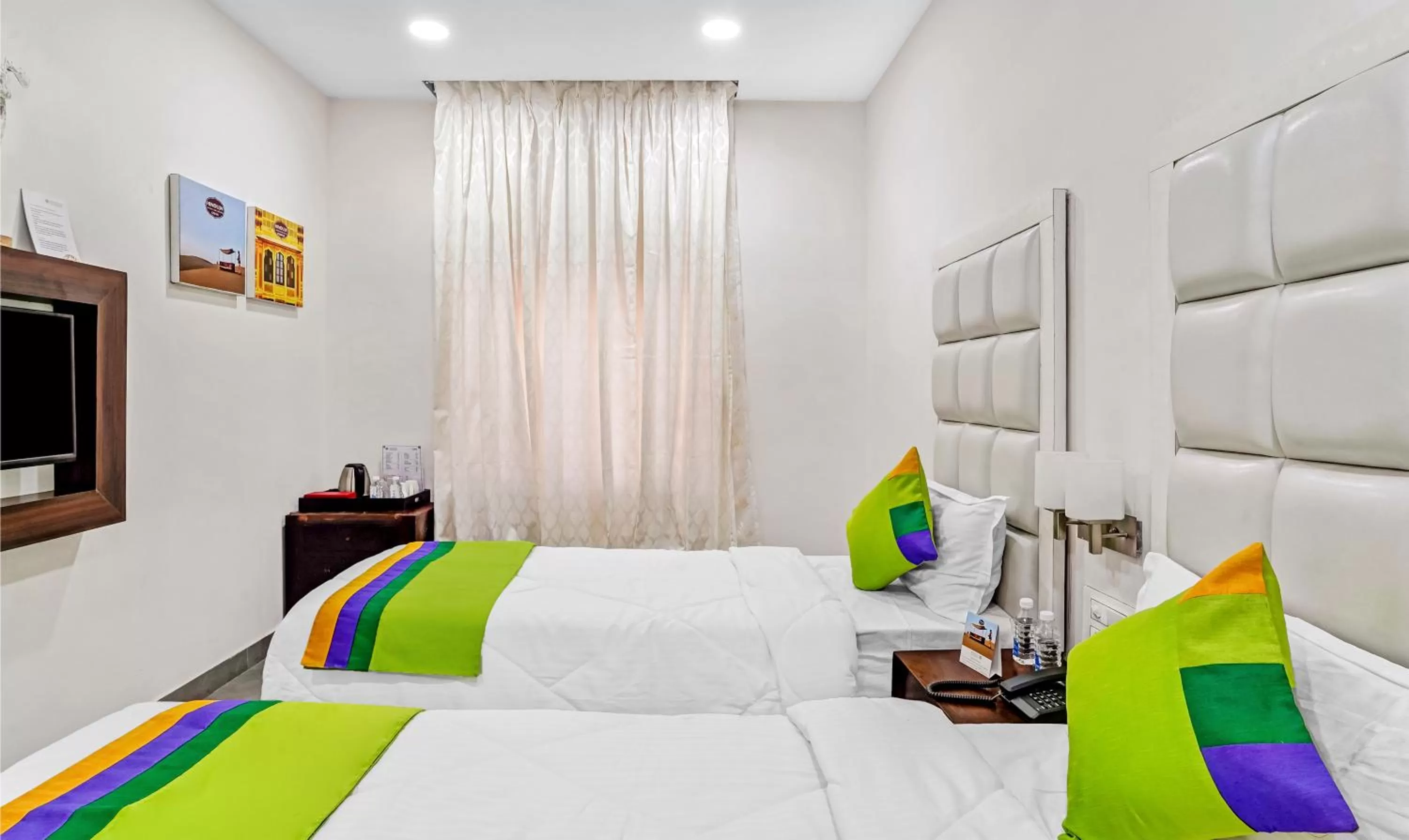 Bedroom in Hotel Hinduja Fort