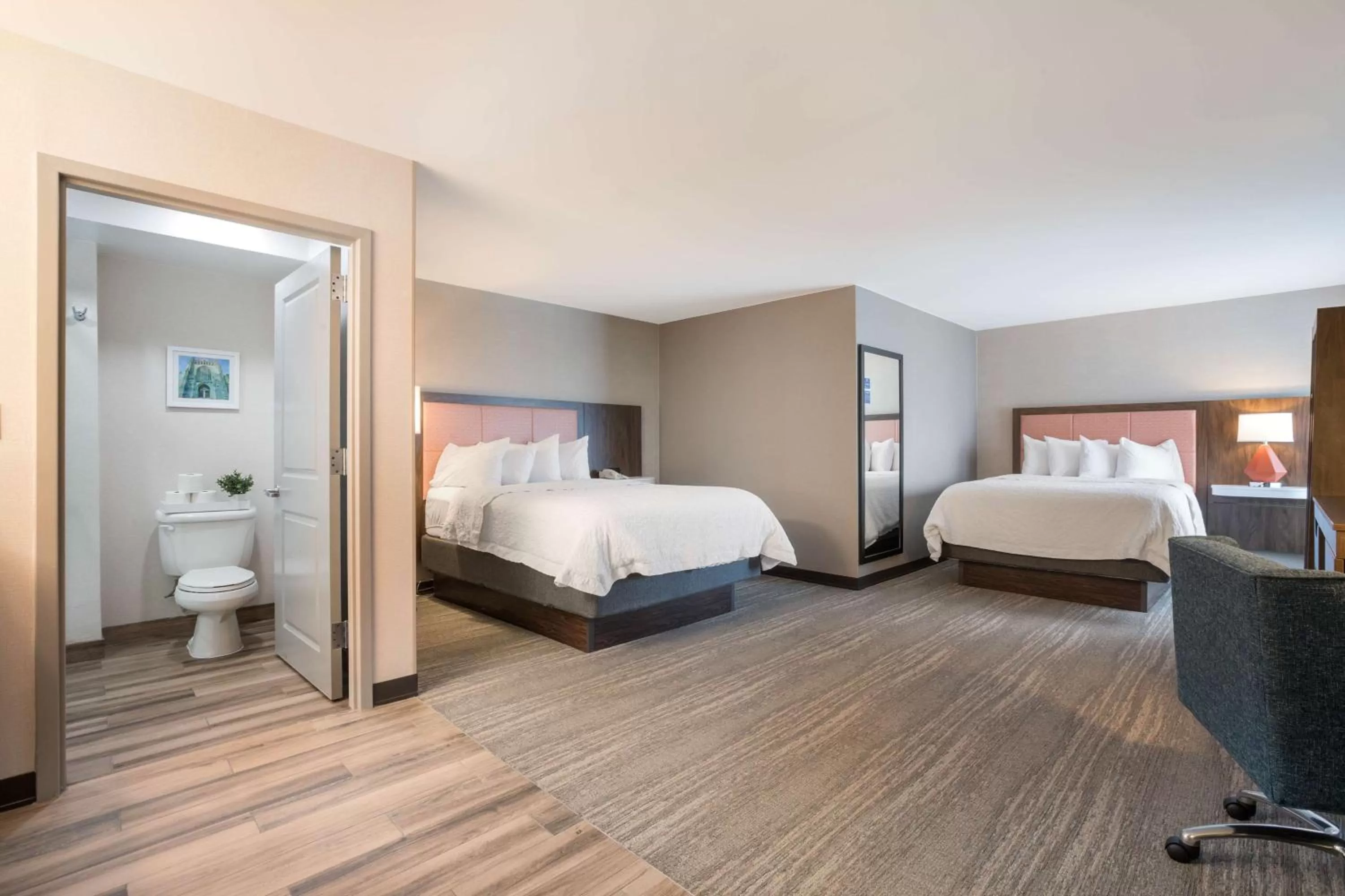 Bed in Hampton Inn Princeton