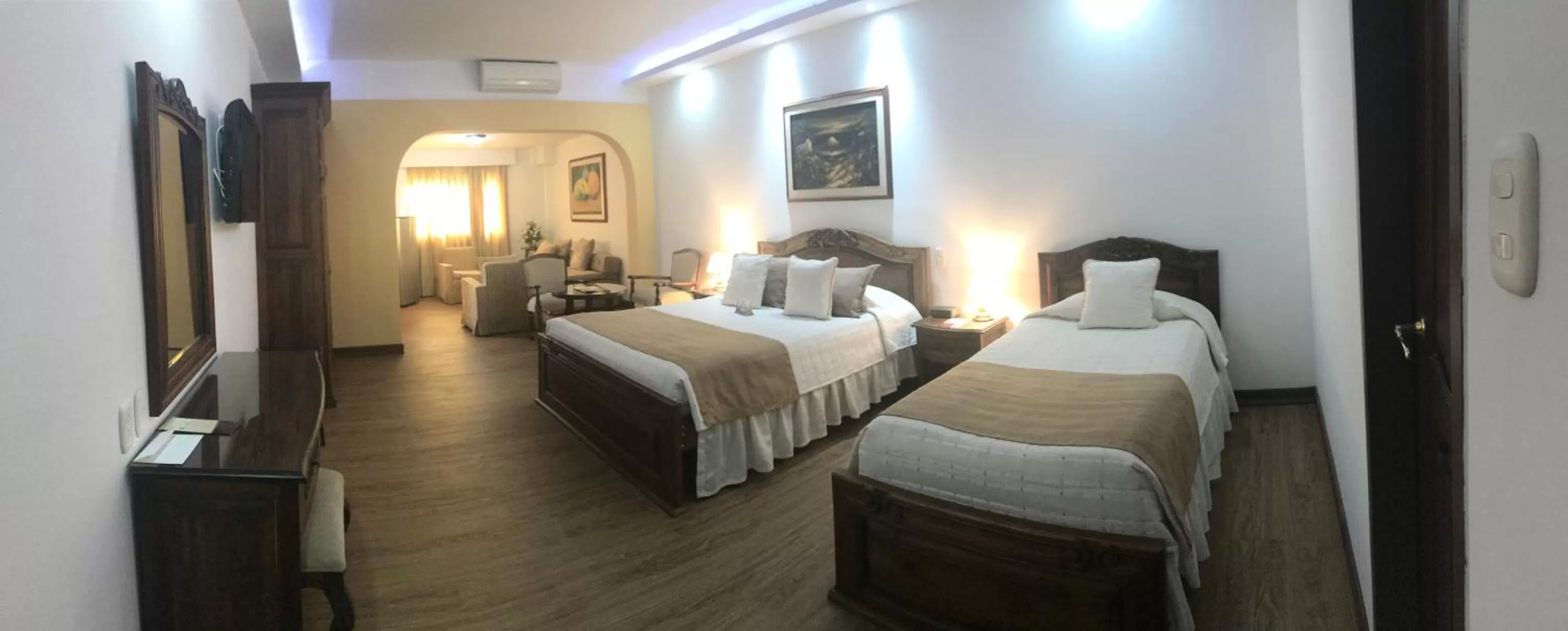 Photo of the whole room, Bed in El Gran Hotel de Pereira