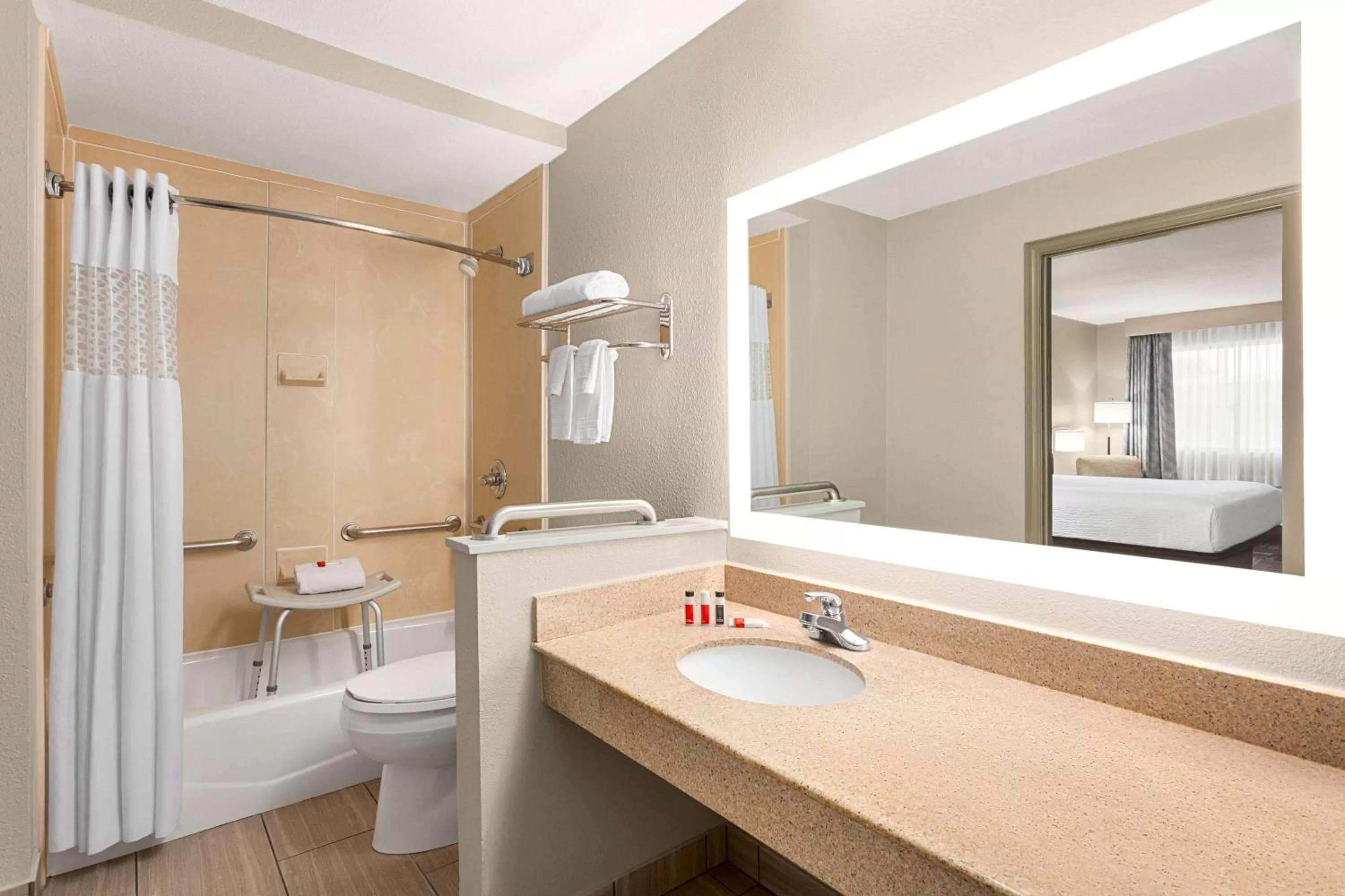 Bathroom in Days Inn by Wyndham Paris