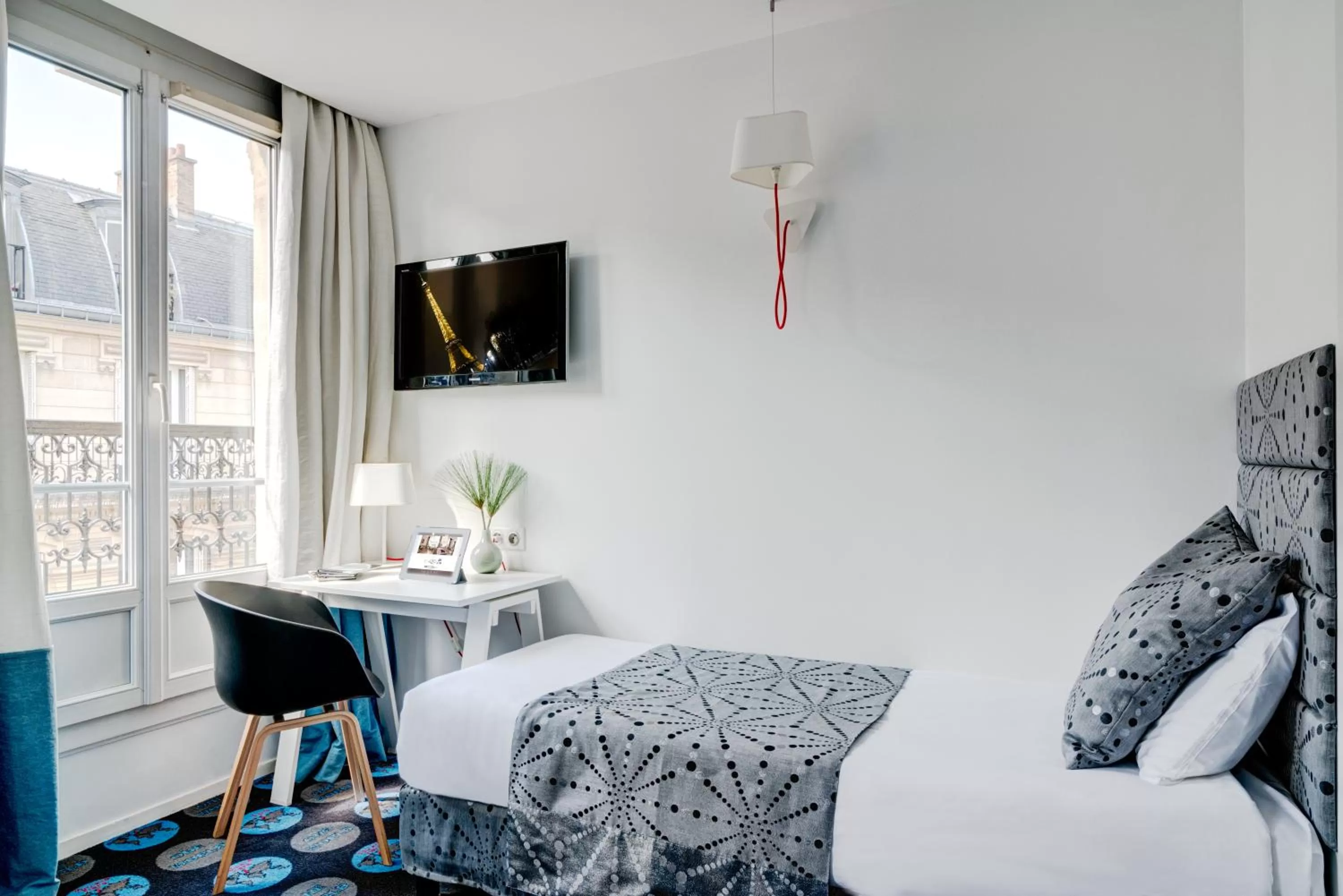 Bedroom, Bed in Hotel Astoria - Astotel