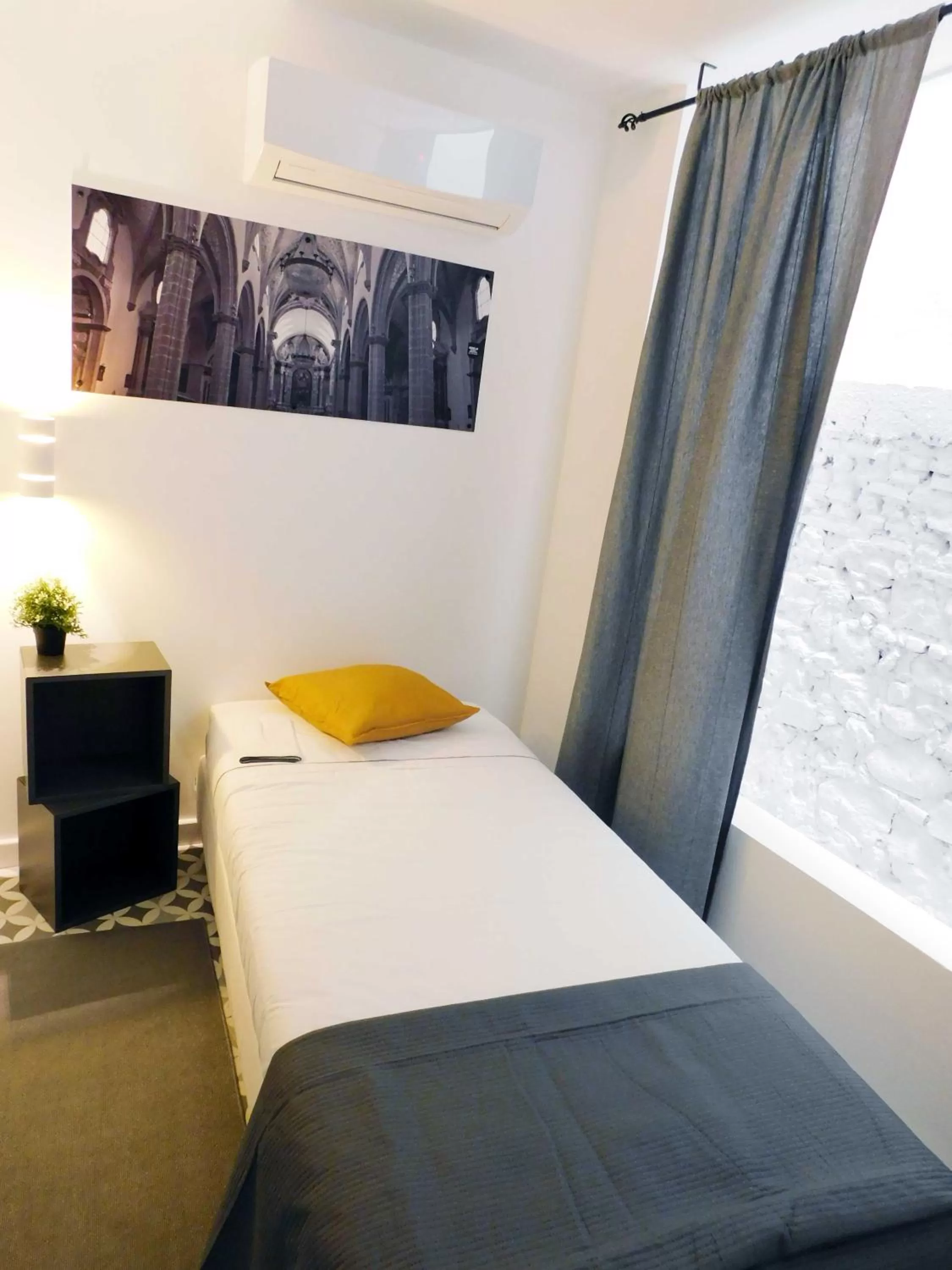 Bed in Cool Guest House