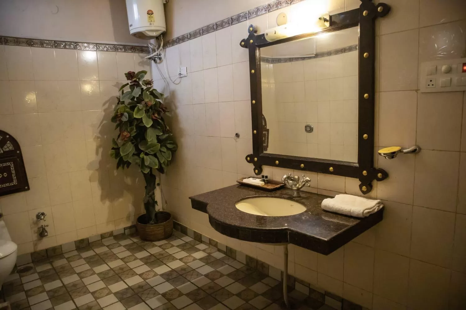 Bathroom in Ambala Haveli